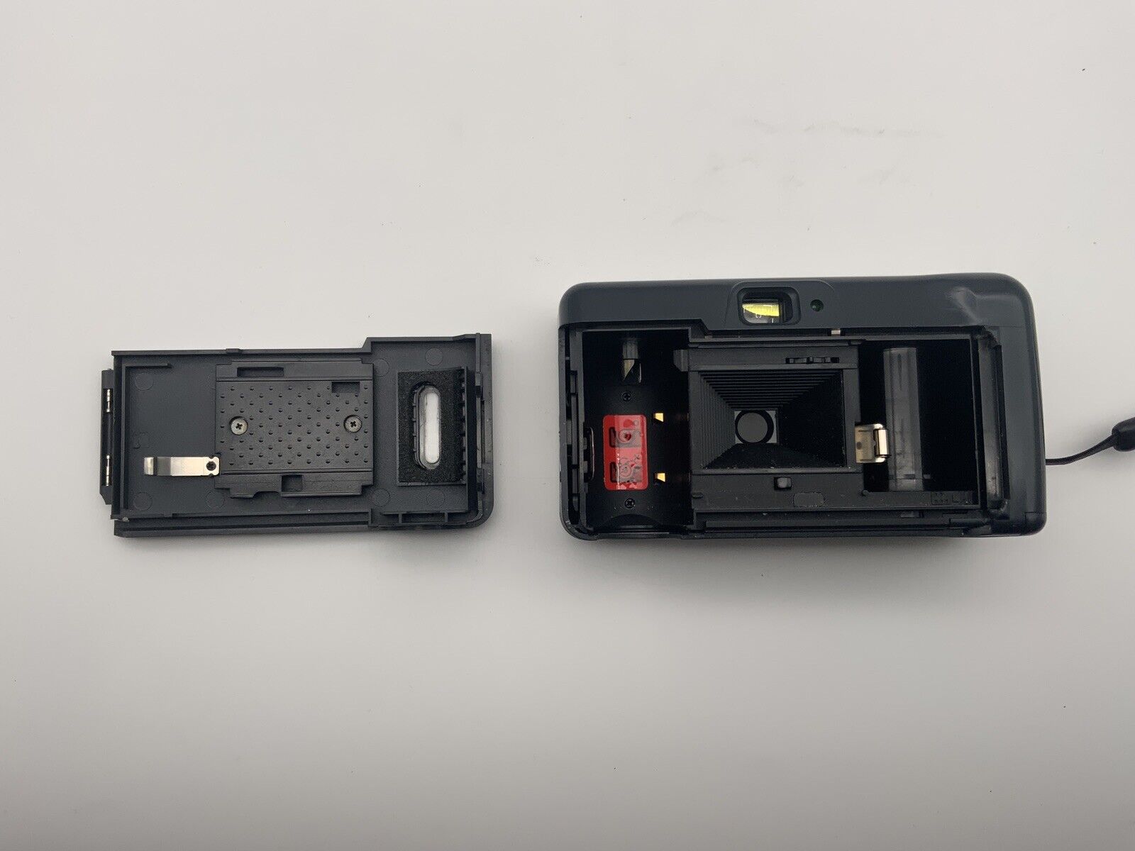 Nikon EF300 analog camera autofocus AF Nikon Lens 29mm DEFECTIVE