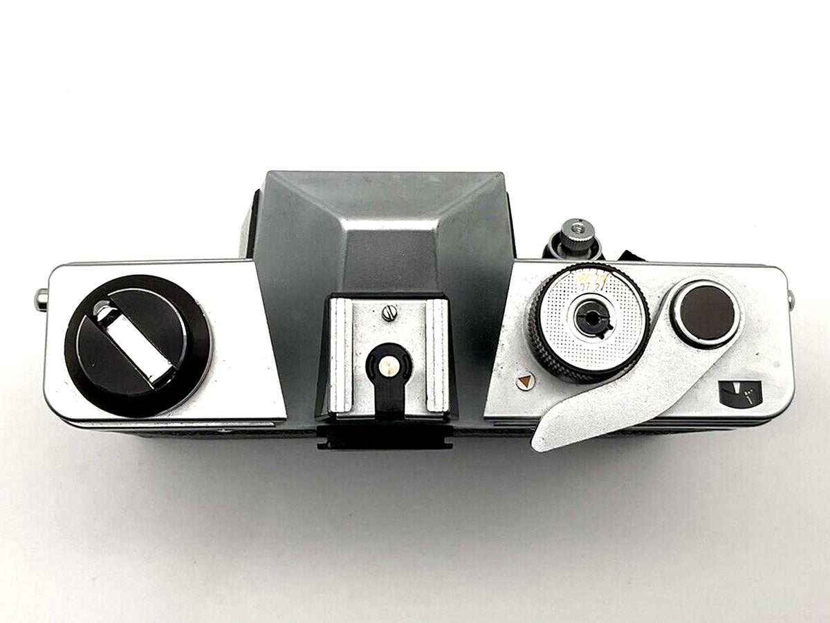Praktica L Analog Camera Body SLR Single-Reflex Camera Pentacon 35mm