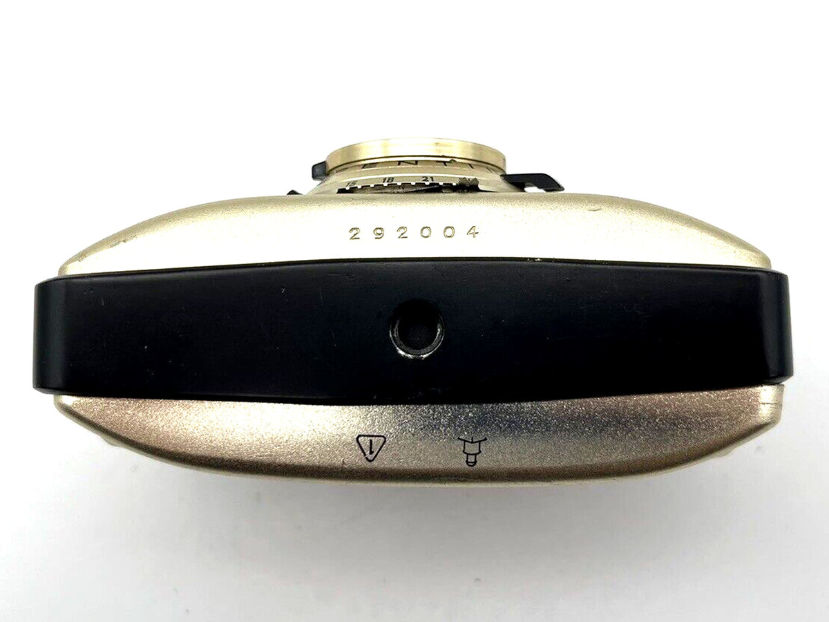 Pentacon Penti II Meyer Optik Domiplan 3.5/30 analog camera compact camera 35mm