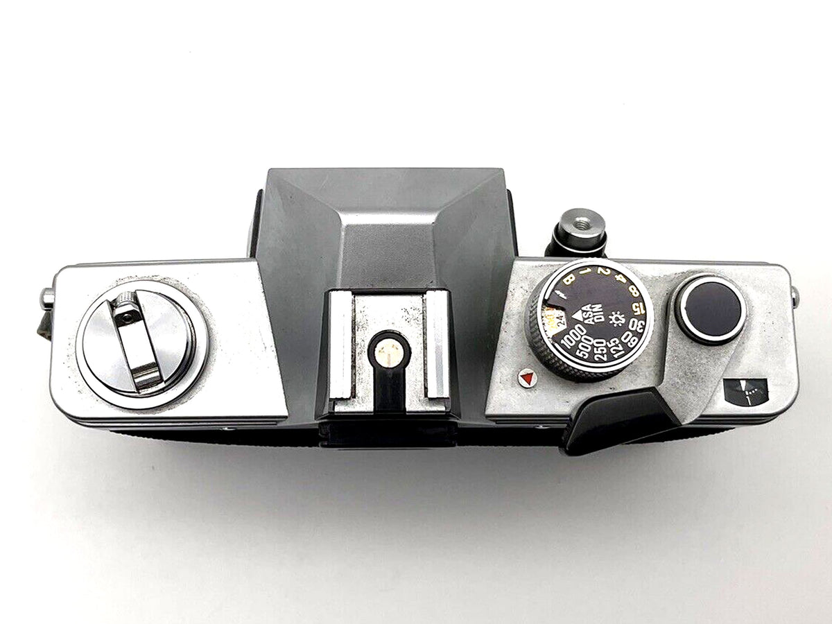 Praktica L2 M42 mech 35mm SLR camera body