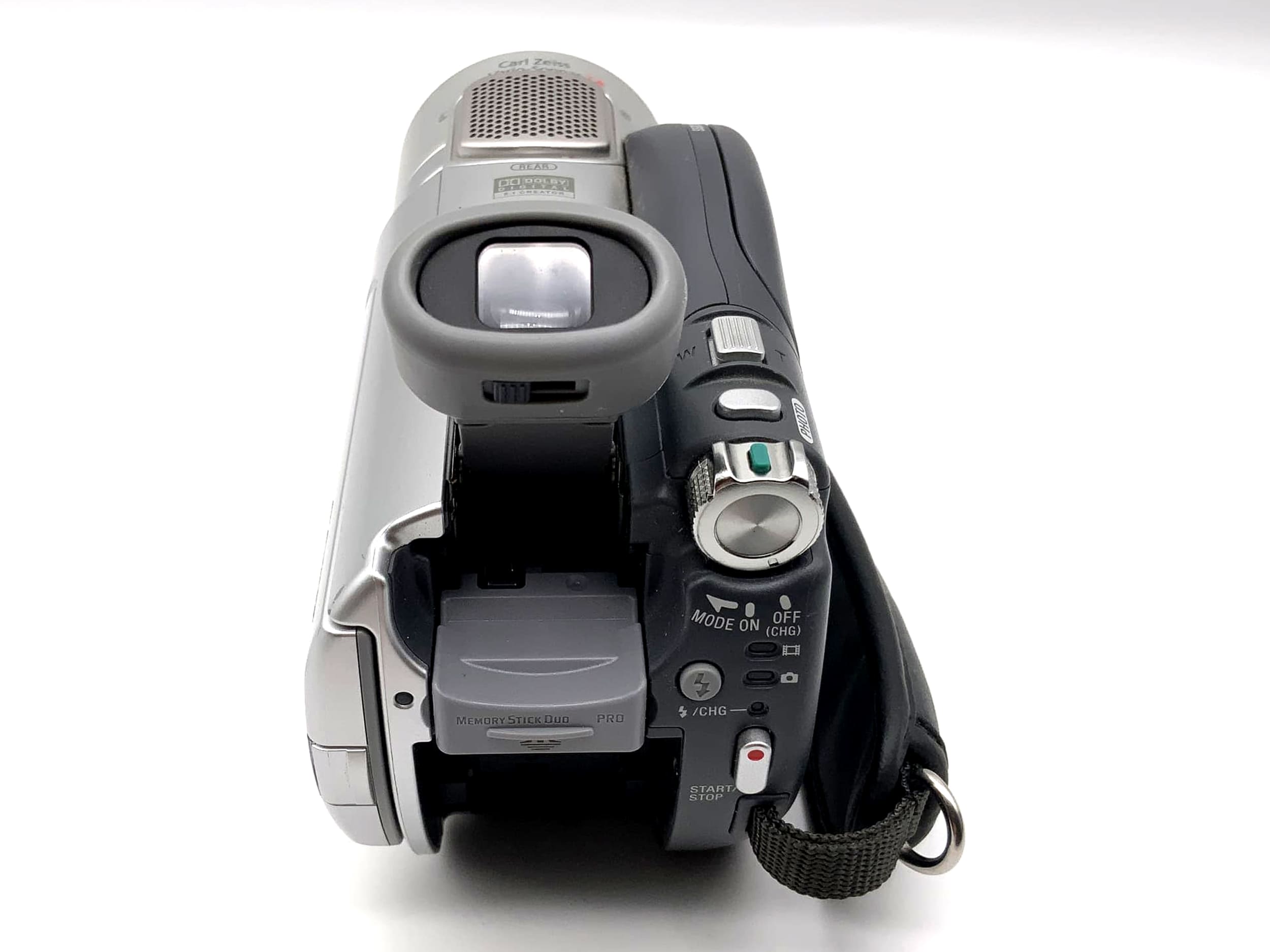 Sony Handycam DCR-DVD404E camcorder video camera with battery