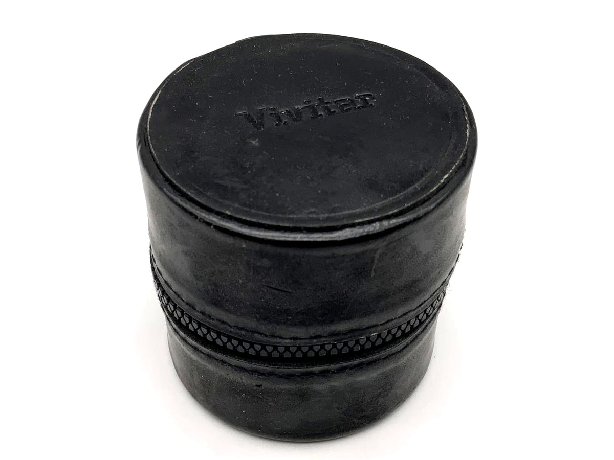 Vivitar lens case, black, approx. 7.5x7cm, universal hard case.
