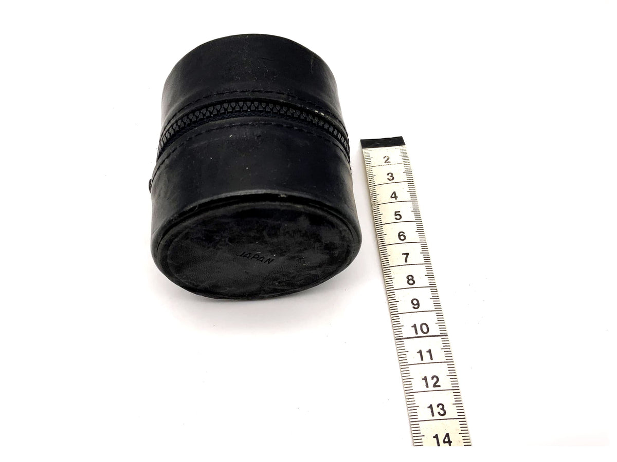 Vivitar lens case, black, approx. 7.5x7cm, universal hard case.