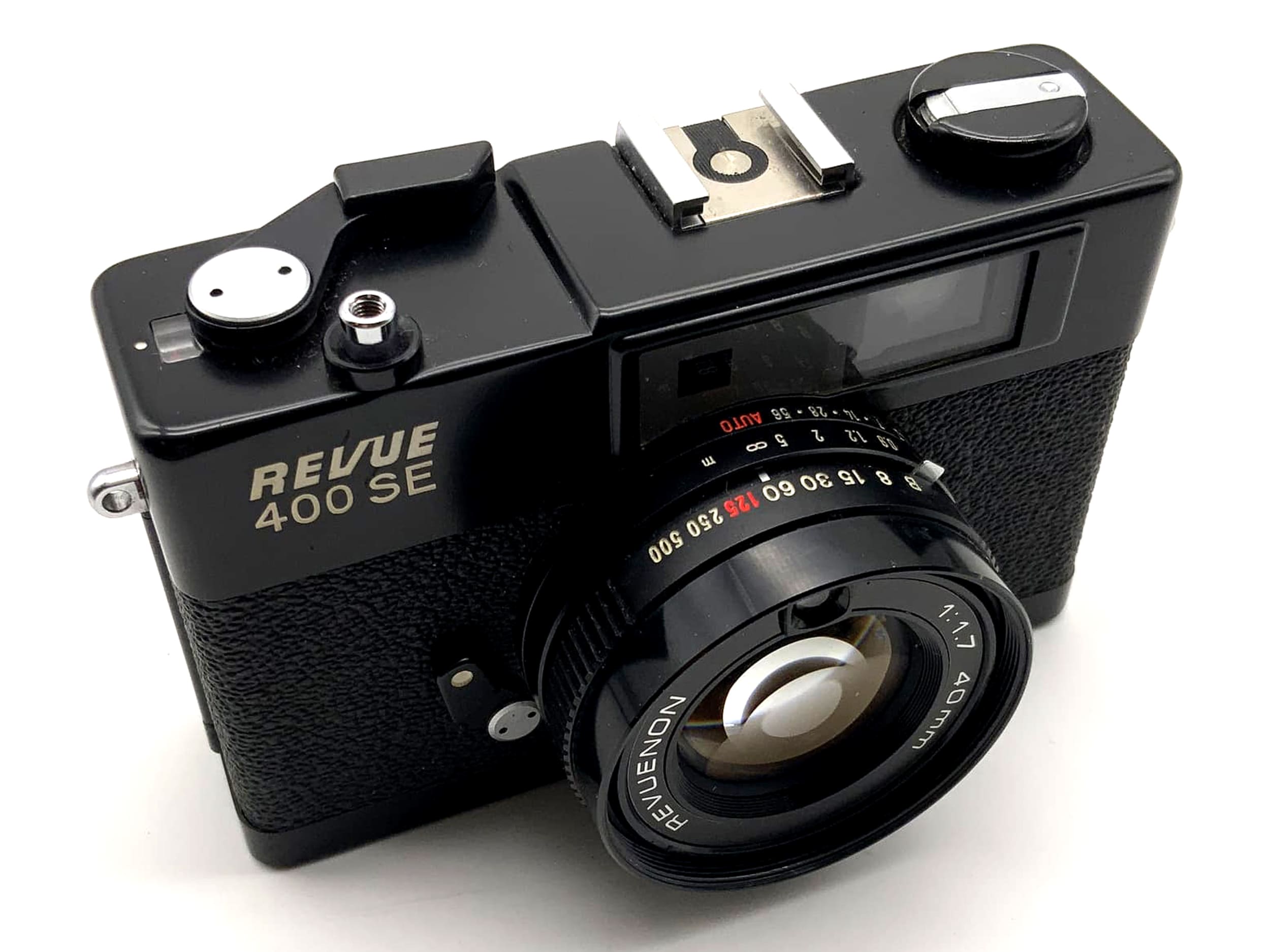 Revue 400 SE viewfinder camera with Revuenon 40mm 1:1.7 35mm compact camera