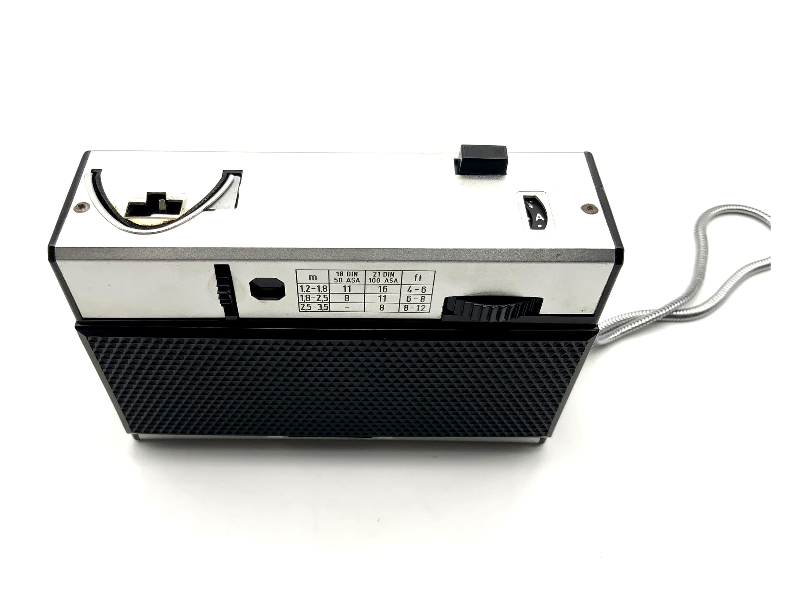 Agfa Iso-Rapid IF viewfinder camera with Isinar 1:8 35mm compact camera