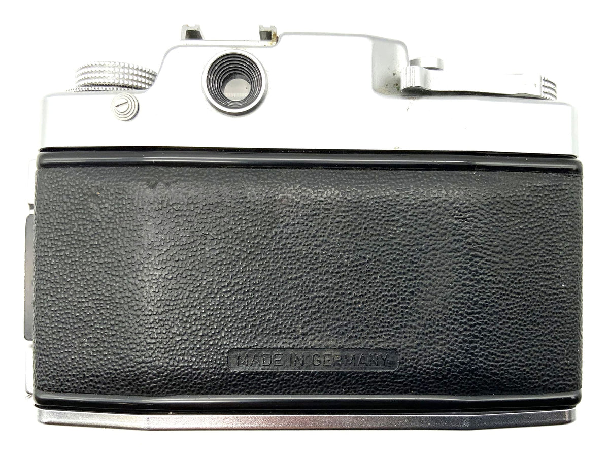Agfa Silette SL rangefinder camera with Color Solinar 50mm 1:2.8 and 35mm Prontor SLK lenses.