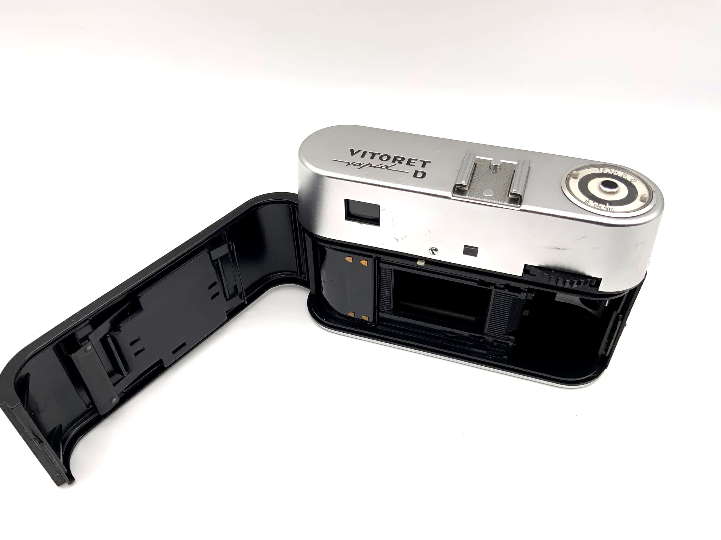 Voigtländer Vitoret D viewfinder camera with Color Lanthar 40mm 2.8 35mm Prontor 300