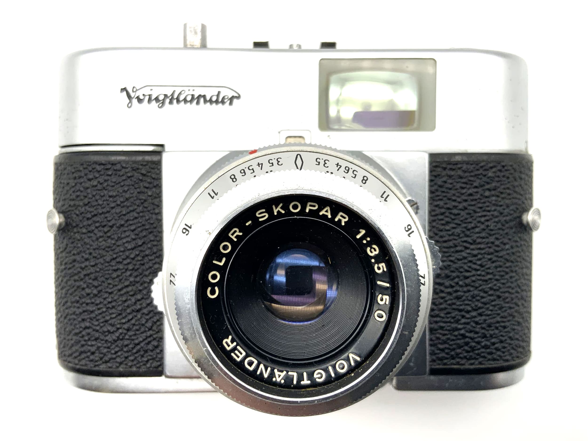 Voigtländer Vito B rangefinder camera with Color Skopar 50mm 1:3.5 and 35mm Prontor SVS lenses.