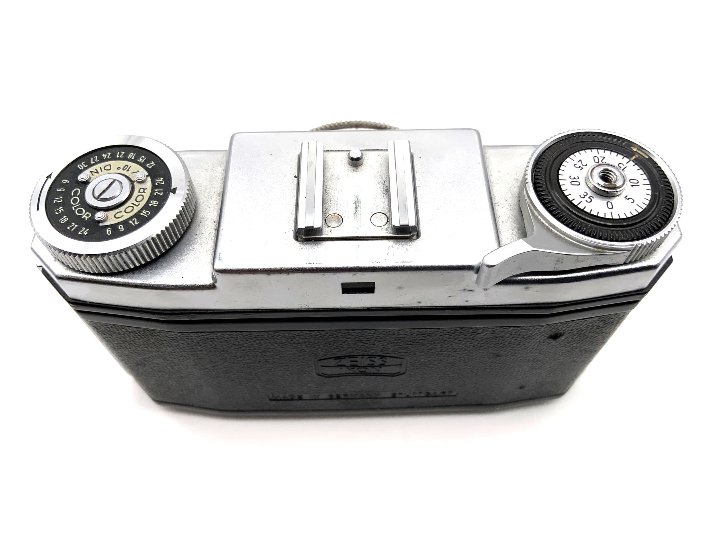 Zeiss Ikon Contina viewfinder camera with Novar Anastigmat 45mm 1:3.5 35mm Prontor-SVS