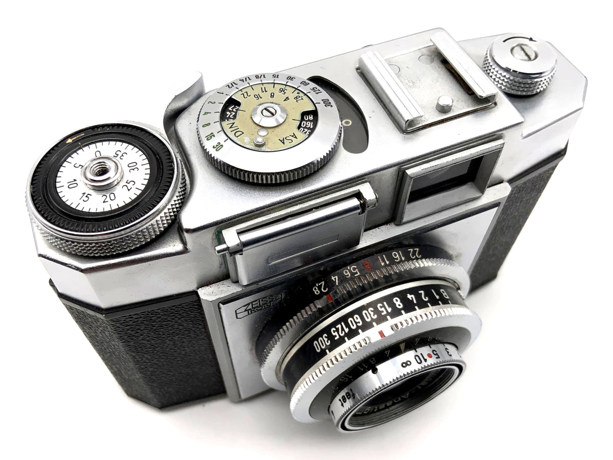 Zeiss Ikon Contina viewfinder camera with Novicar Anastigmat 45mm 1:2.8 35mm