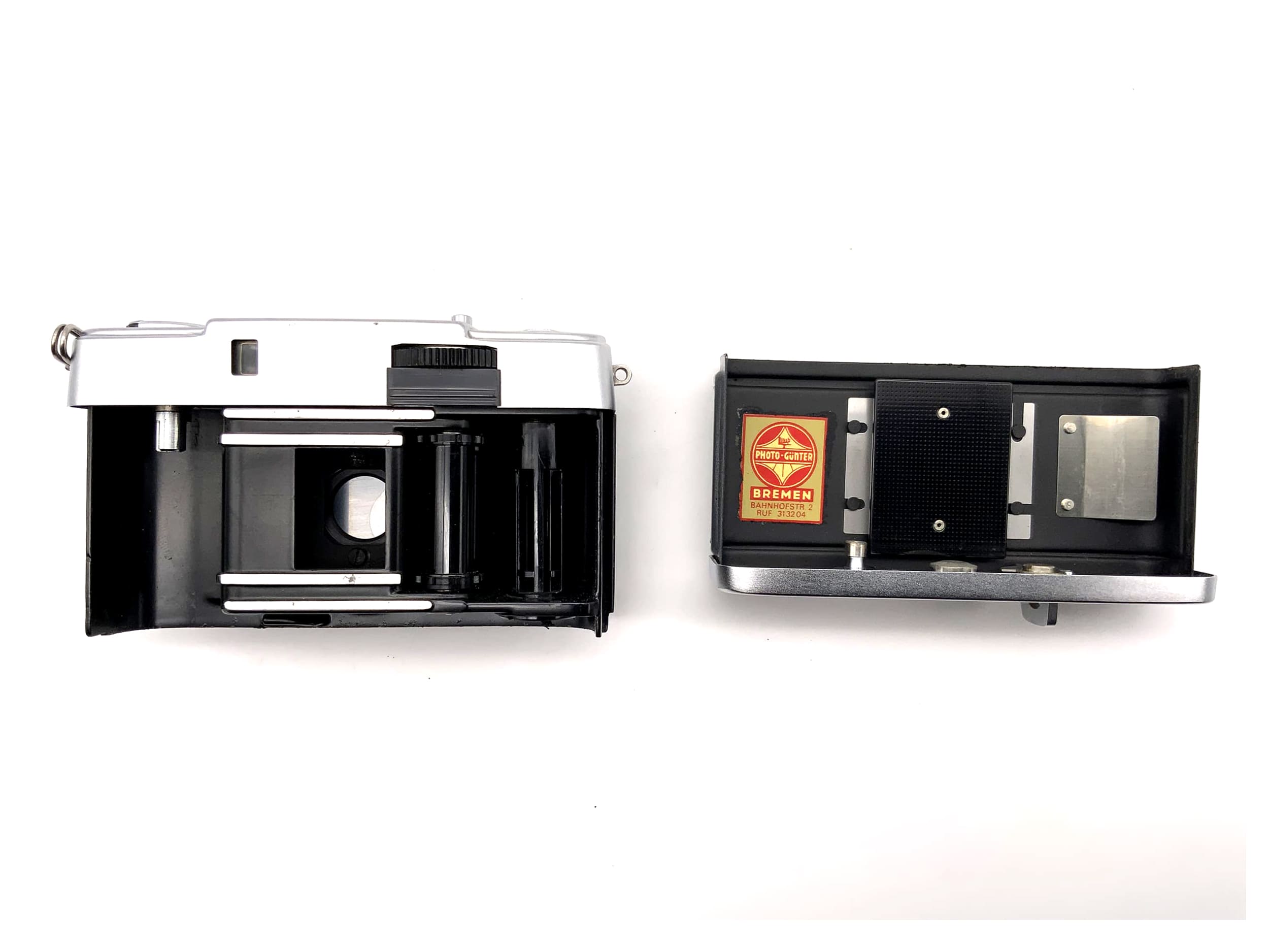 Olympus Pen-EE viewfinder camera with D.Zuiko 28mm 1:3.5 35mm compact camera 2.8cm
