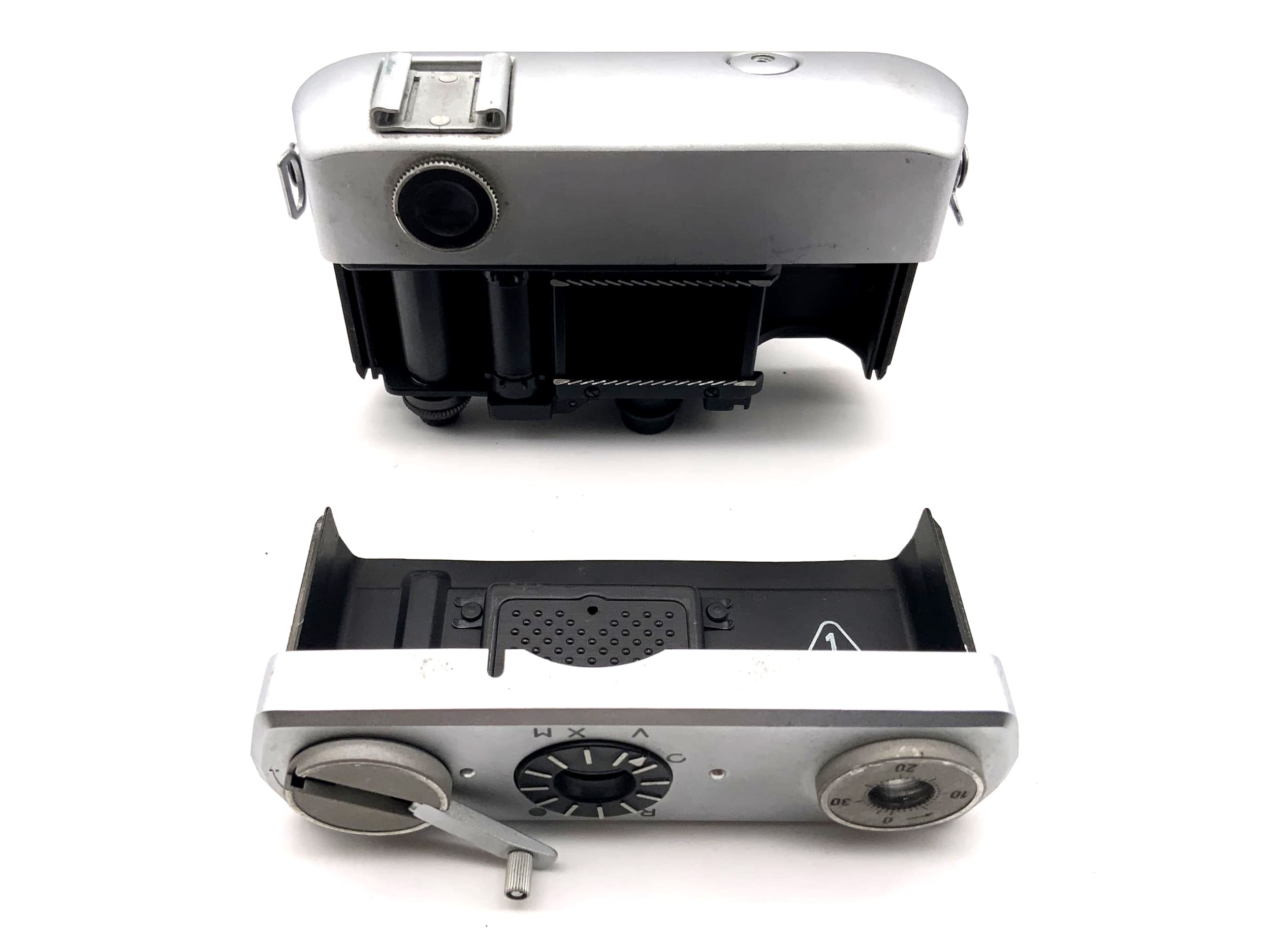 Carl Zeiss Werra 1 rangefinder camera with Q1 Tessar 50mm 1:2.8 35mm compact camera