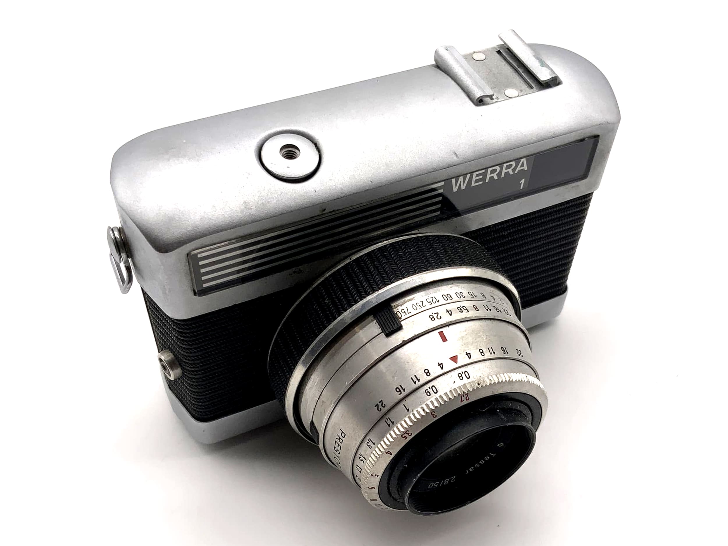 Carl Zeiss Werra 1 rangefinder camera with Q1 Tessar 50mm 1:2.8 35mm compact camera