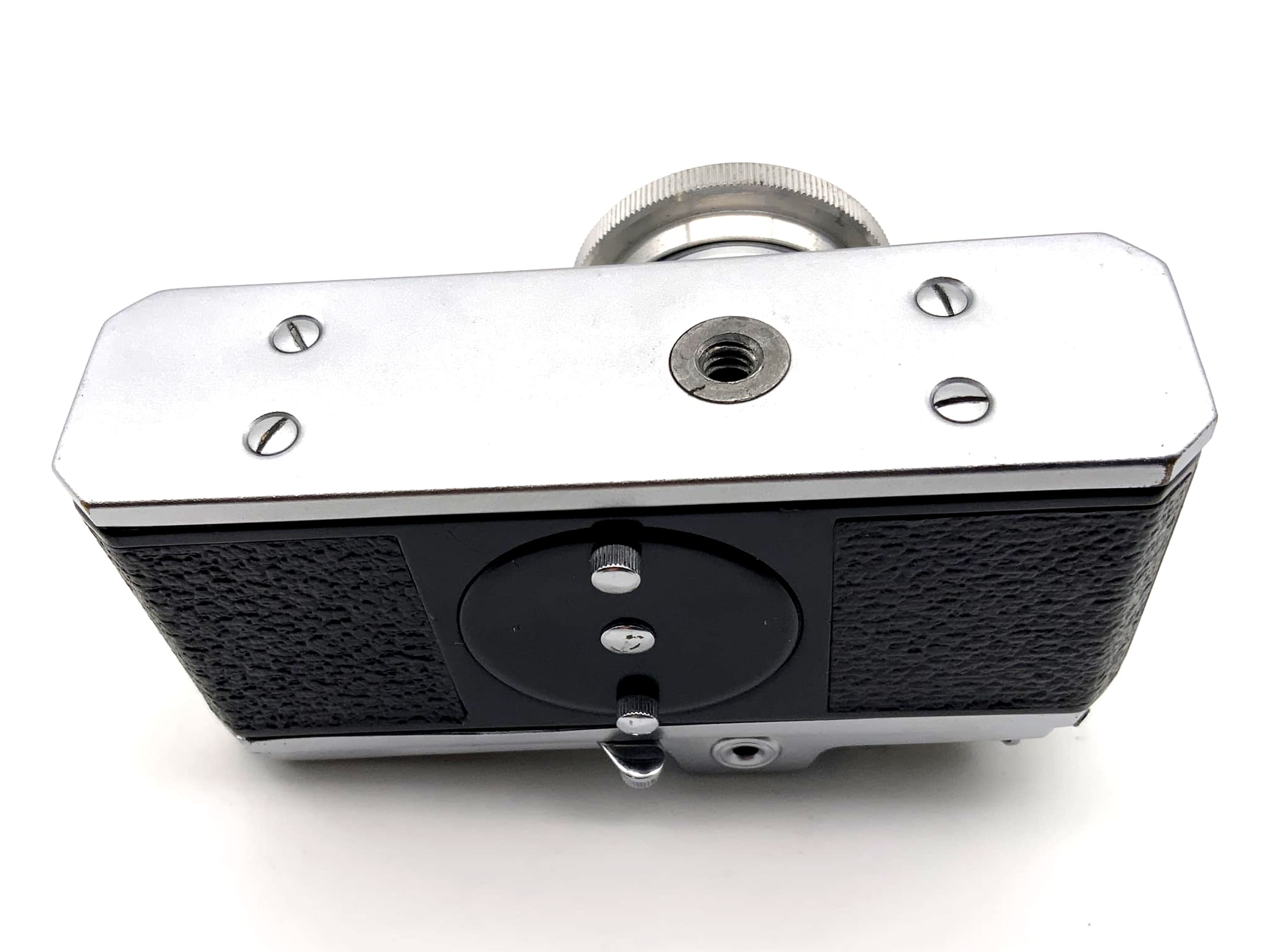 Bilora Radix viewfinder camera with Biloxar Anastigmat 38mm 1:3.5 35mm compact camera