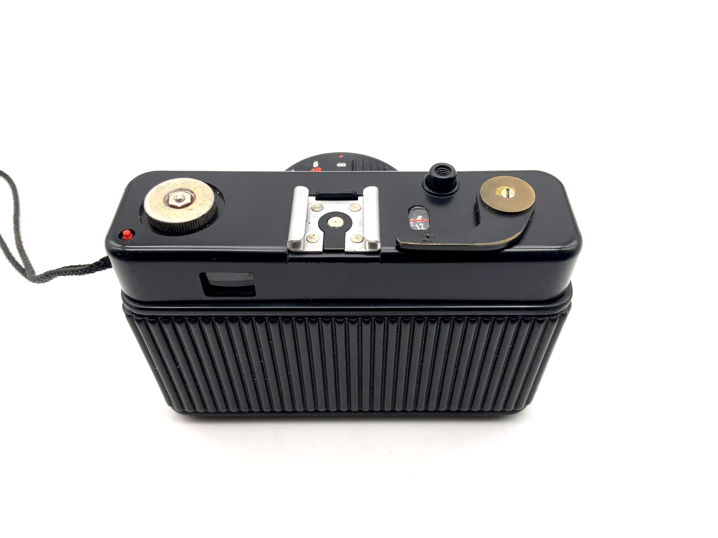 Beirette electronic viewfinder camera with Meritar 42mm 1:2.8 35mm compact camera