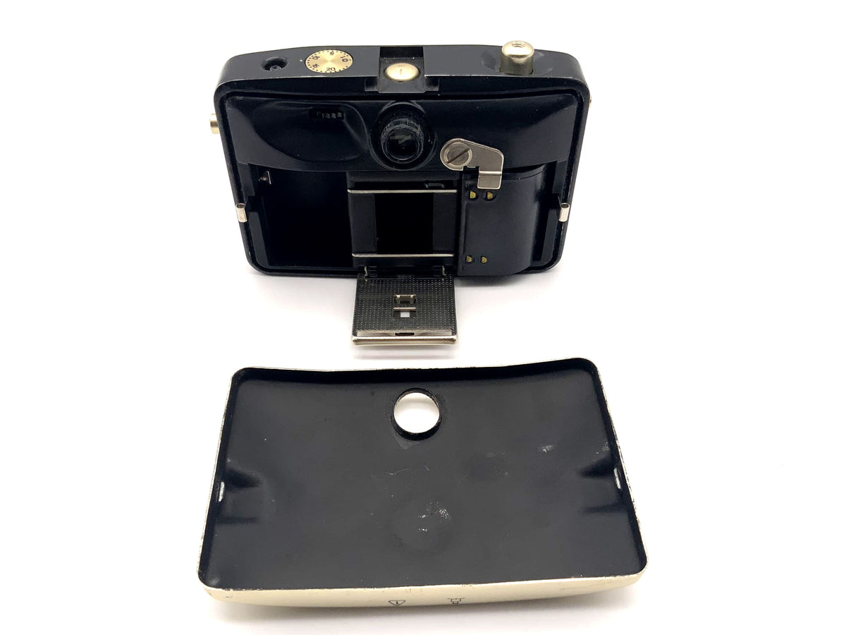 Pentacon Penti II rangefinder camera with Domiplan 30mm 1:3.5 35mm 2 black