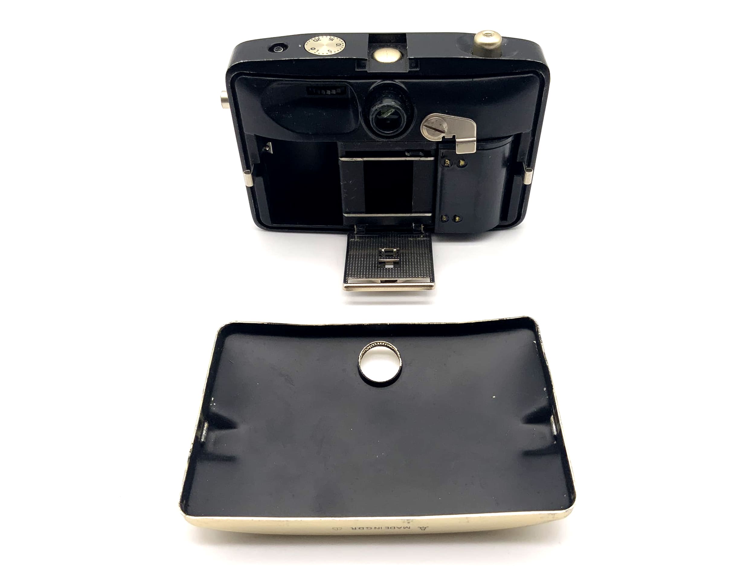 Pentacon Penti I rangefinder camera with Domiplan 30mm 1:3.5 35mm 1 black