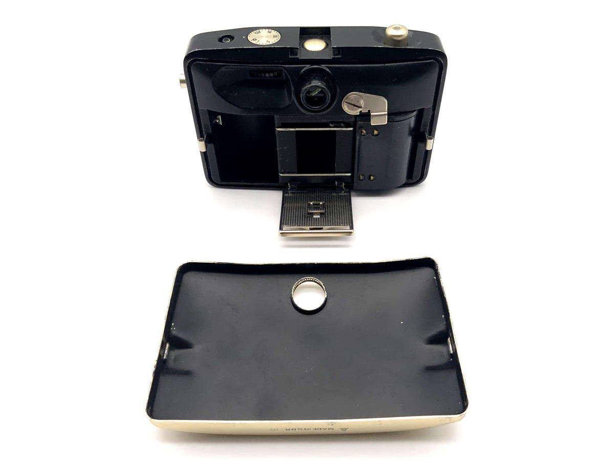 Pentacon Penti I rangefinder camera with Domiplan 30mm 1:3.5 35mm 1 black