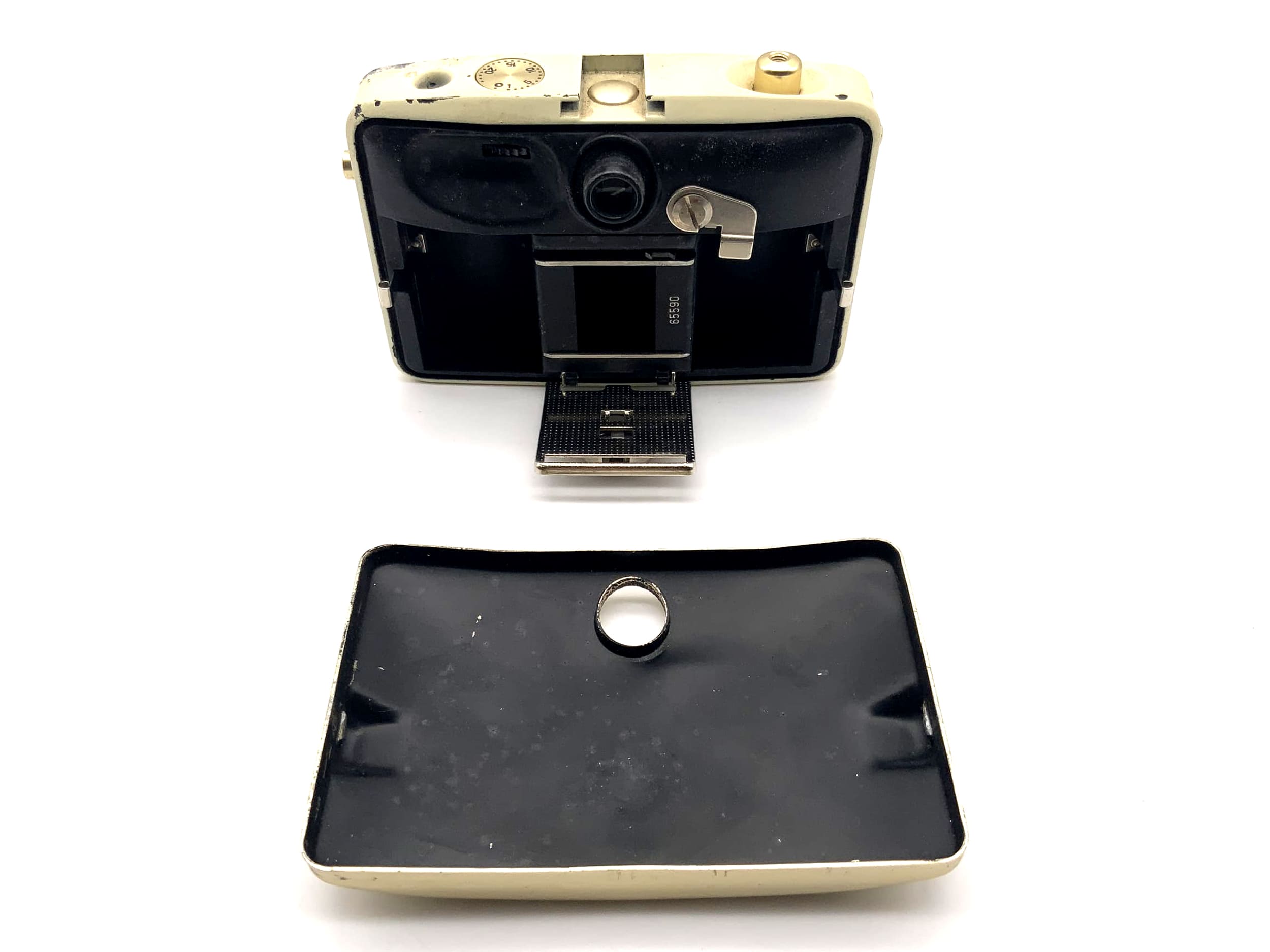 Pentacon Penti II rangefinder camera with Domiplan 30mm 1:3.5 35mm 2 gold