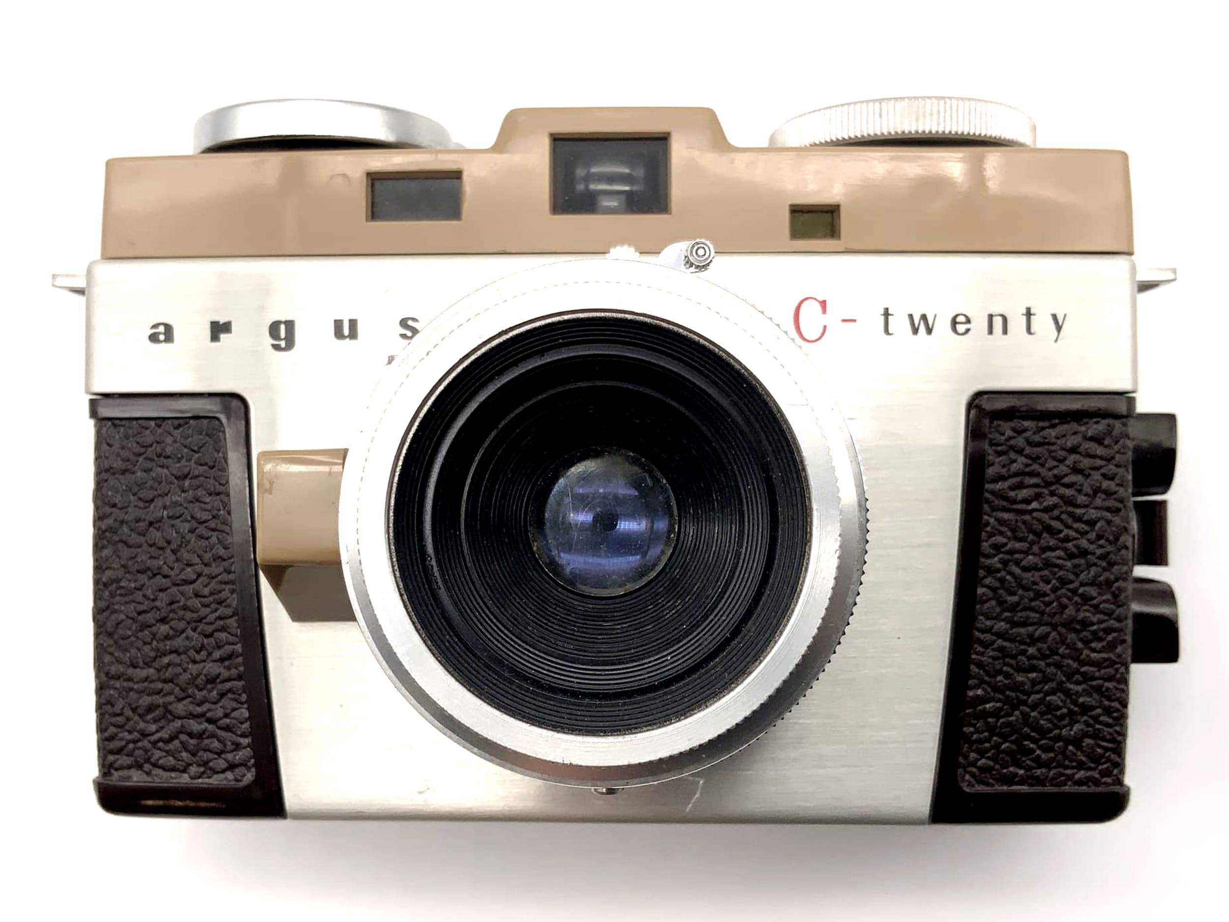 Argus C-twenty viewfinder camera with coated Cintar 44mm 35mm compact camera