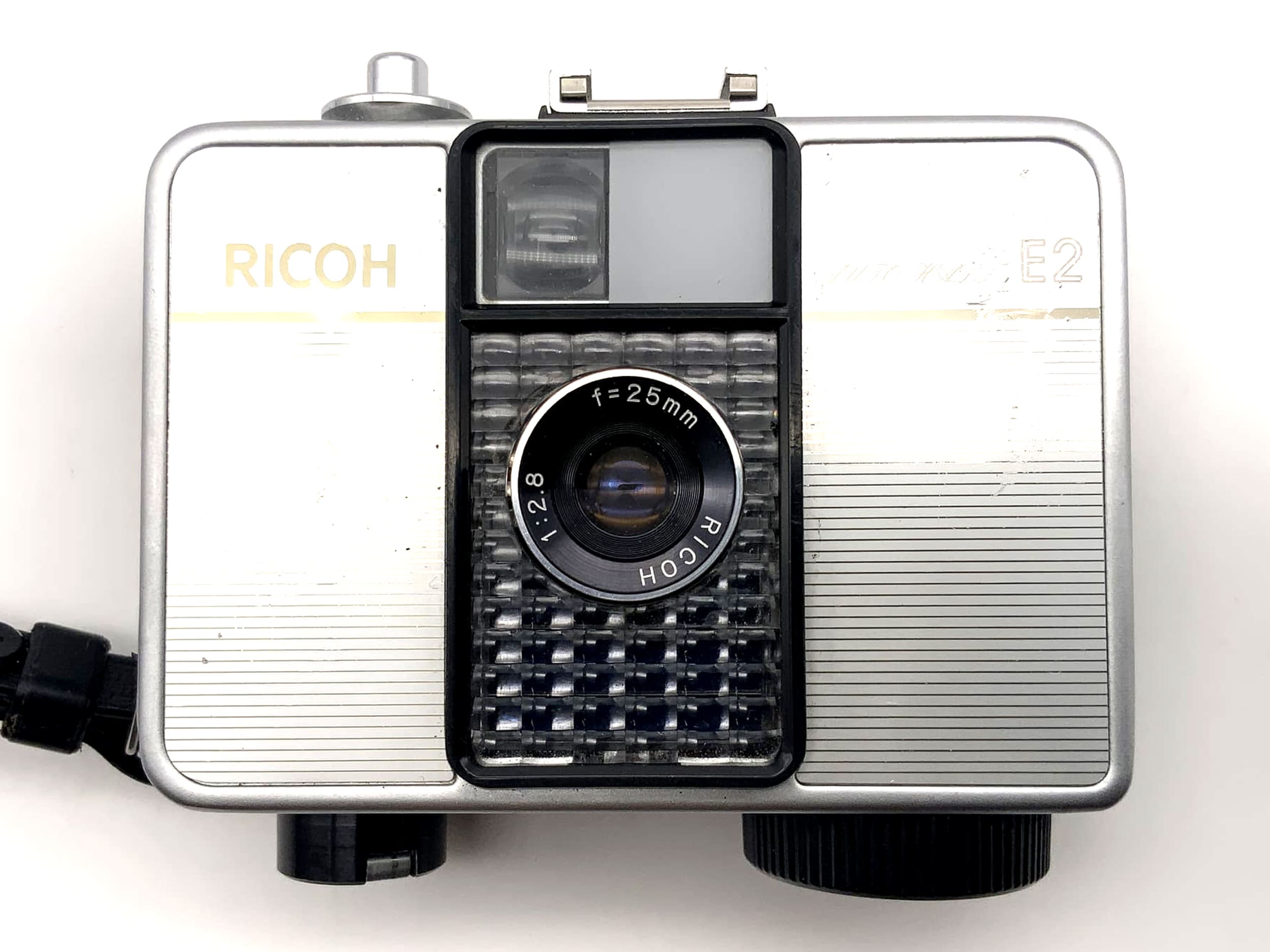 Ricoh E2 viewfinder camera with 25mm 1:2.8 lens, 35mm compact camera, auto half