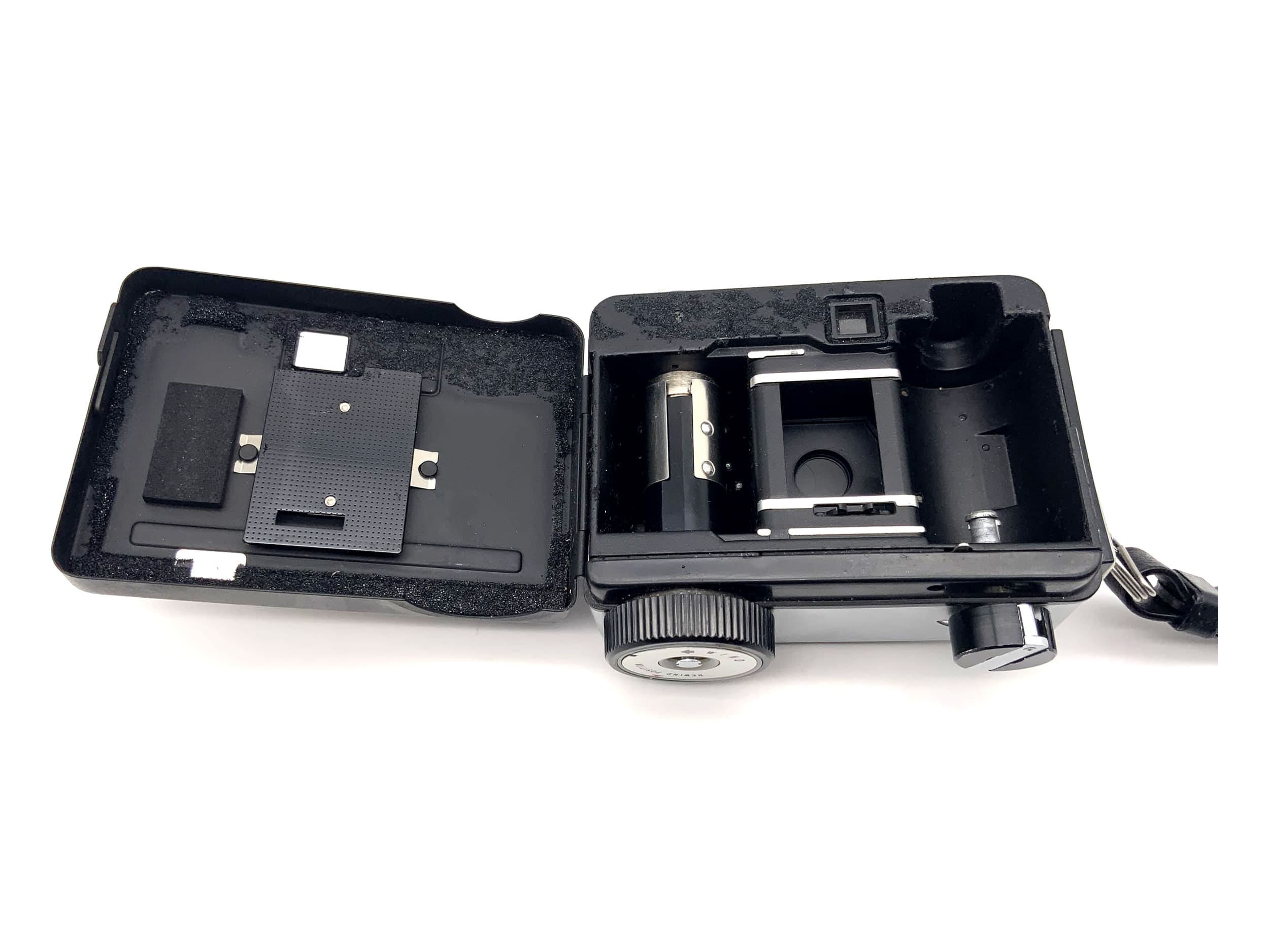 Ricoh E2 viewfinder camera with 25mm 1:2.8 lens, 35mm compact camera, auto half