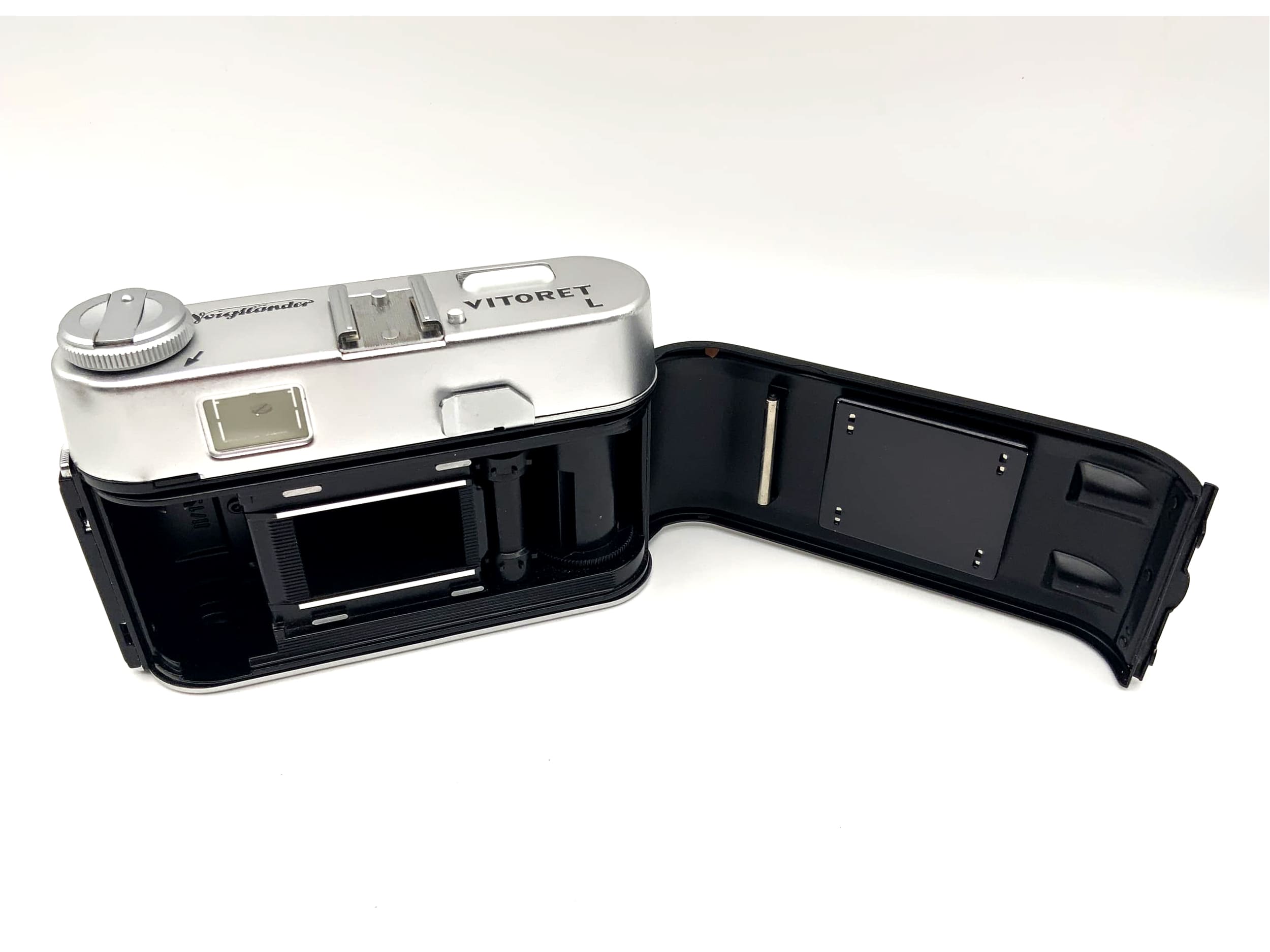Voigtländer Vitoret L viewfinder camera with Lanthar 50mm 1:2.8 35mm compact camera