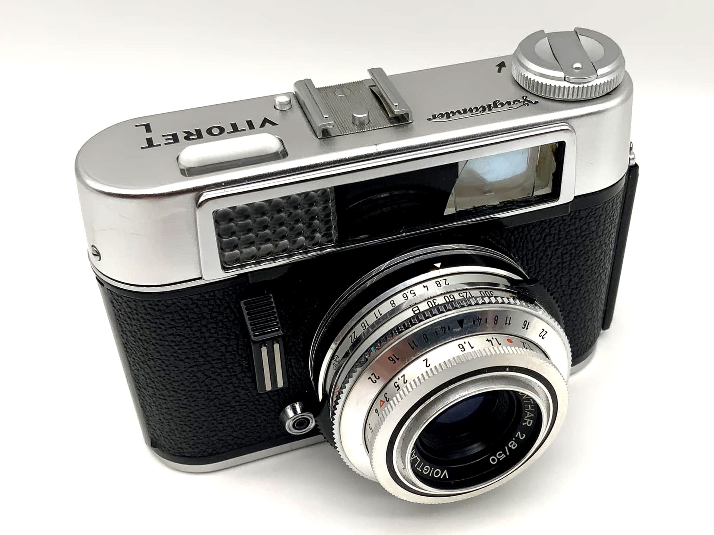 Voigtländer Vitoret L viewfinder camera with Lanthar 50mm 1:2.8 35mm compact camera