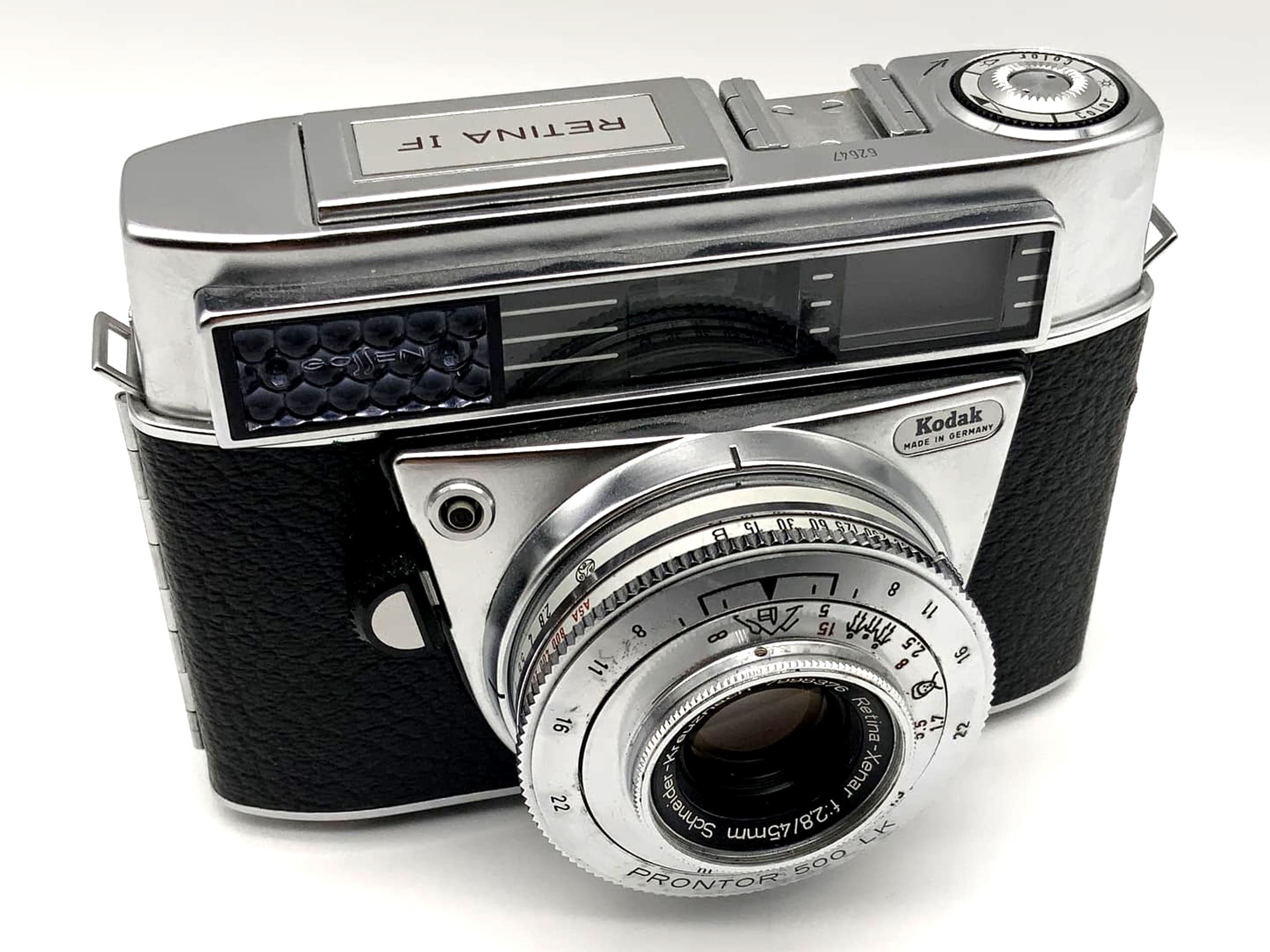 Kodak Retina IF viewfinder camera with Retina Xenar 45mm 1:2.8 and 35mm Prontor 500 LK lenses.