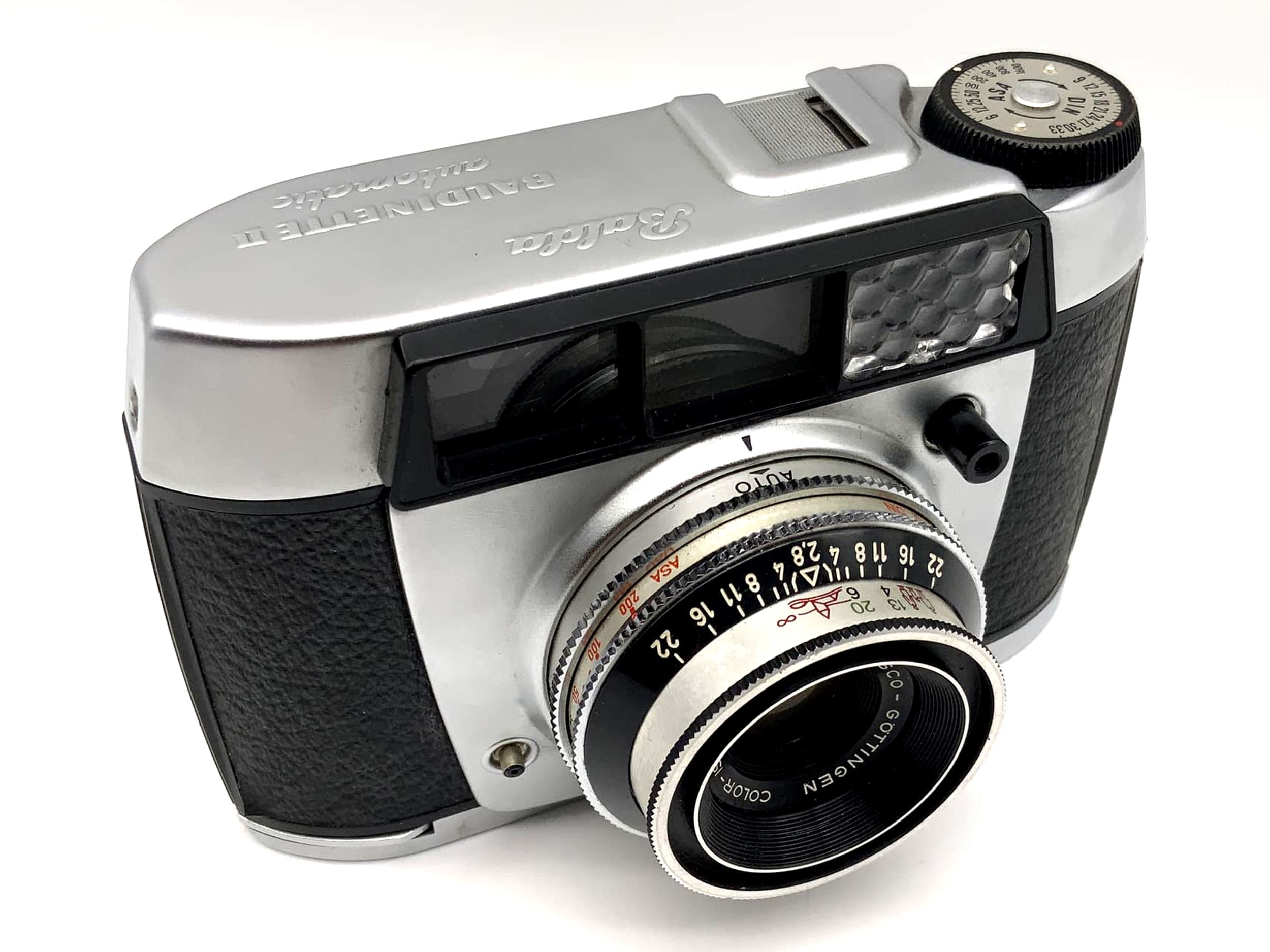 Balda Baldinette II viewfinder camera with Isconar 45mm 1:2.8 35mm 2 automatic