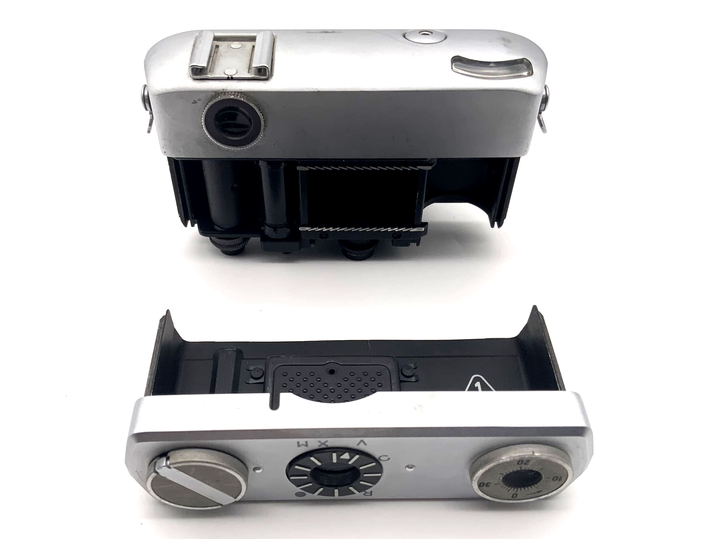 Carl Zeiss Werra 2 rangefinder camera with Tessar 50mm 1:2.8 35mm compact camera