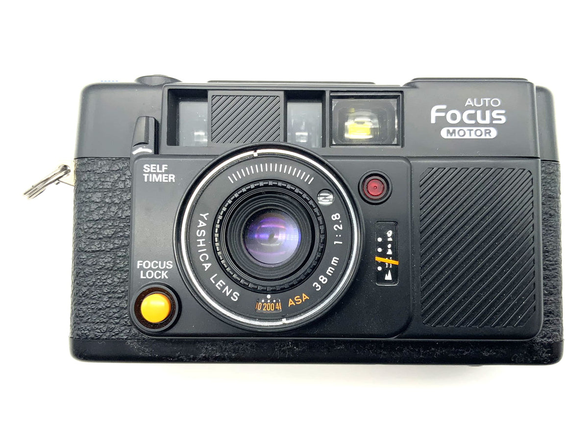 Yashica Full automatic viewfinder camera with Yashica 38mm f/2.8 lens (35mm lens) - Defective