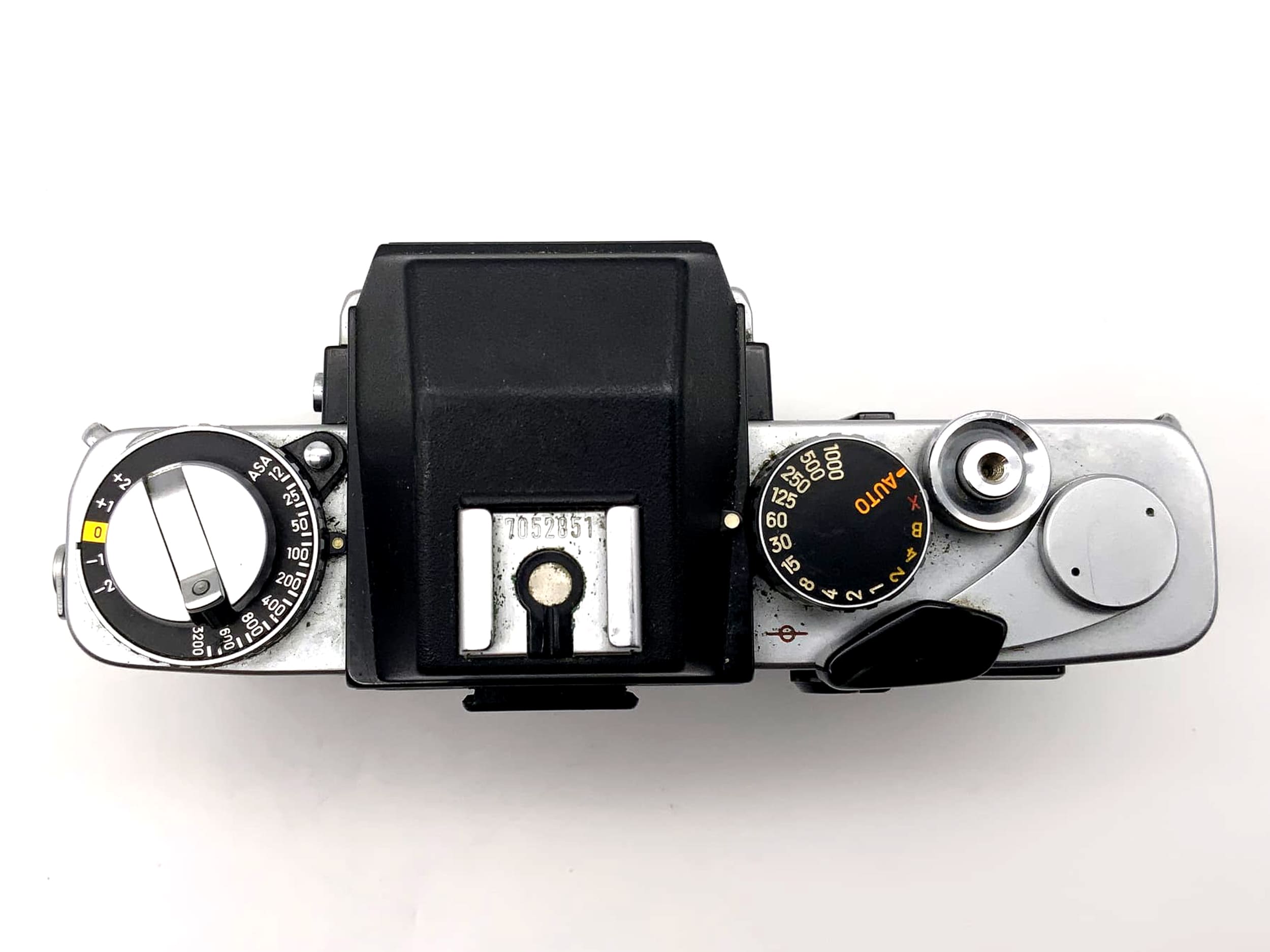 Minolta XE-5 SLR 35mm single-lens reflex camera body