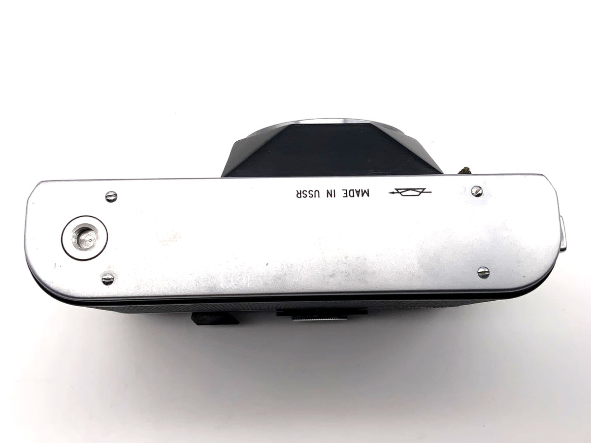 Revueflex B SLR 35mm single-lens reflex camera body
