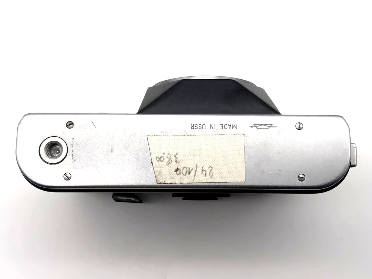 Revueflex EM SLR 35mm camera body