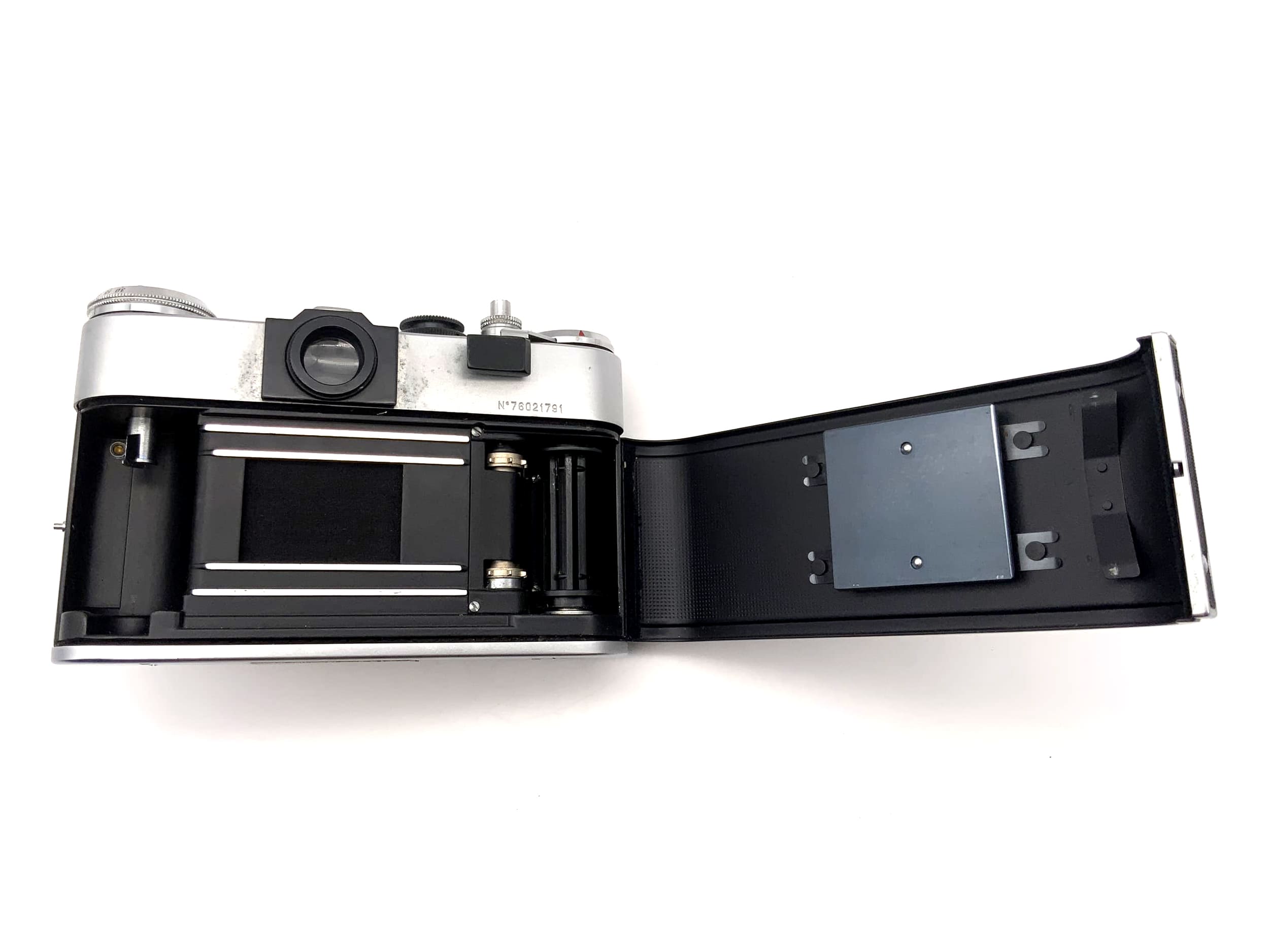 Revueflex EM SLR 35mm camera body