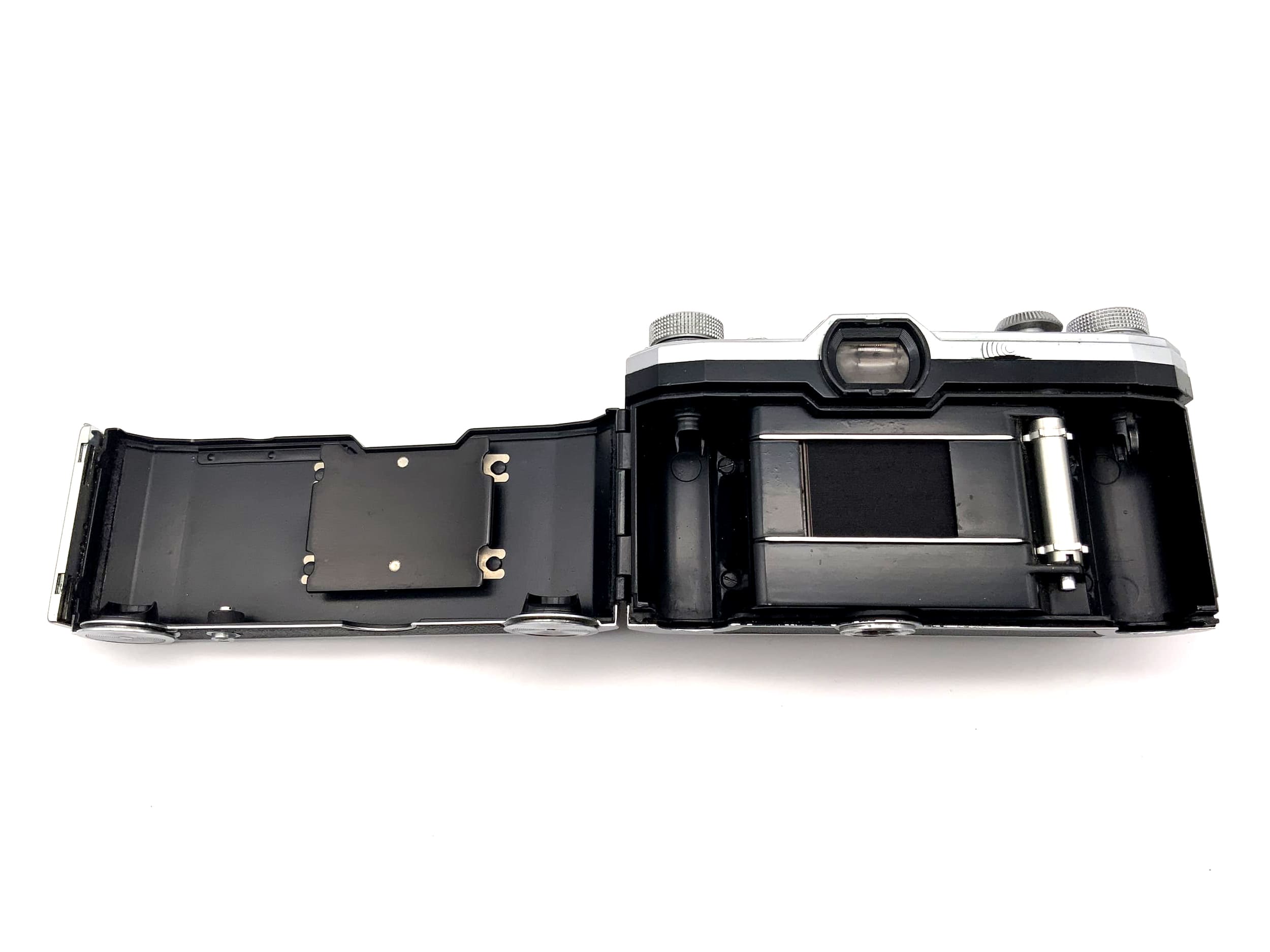 Contax D SLR camera Zeiss Ikon small D 35mm camera body