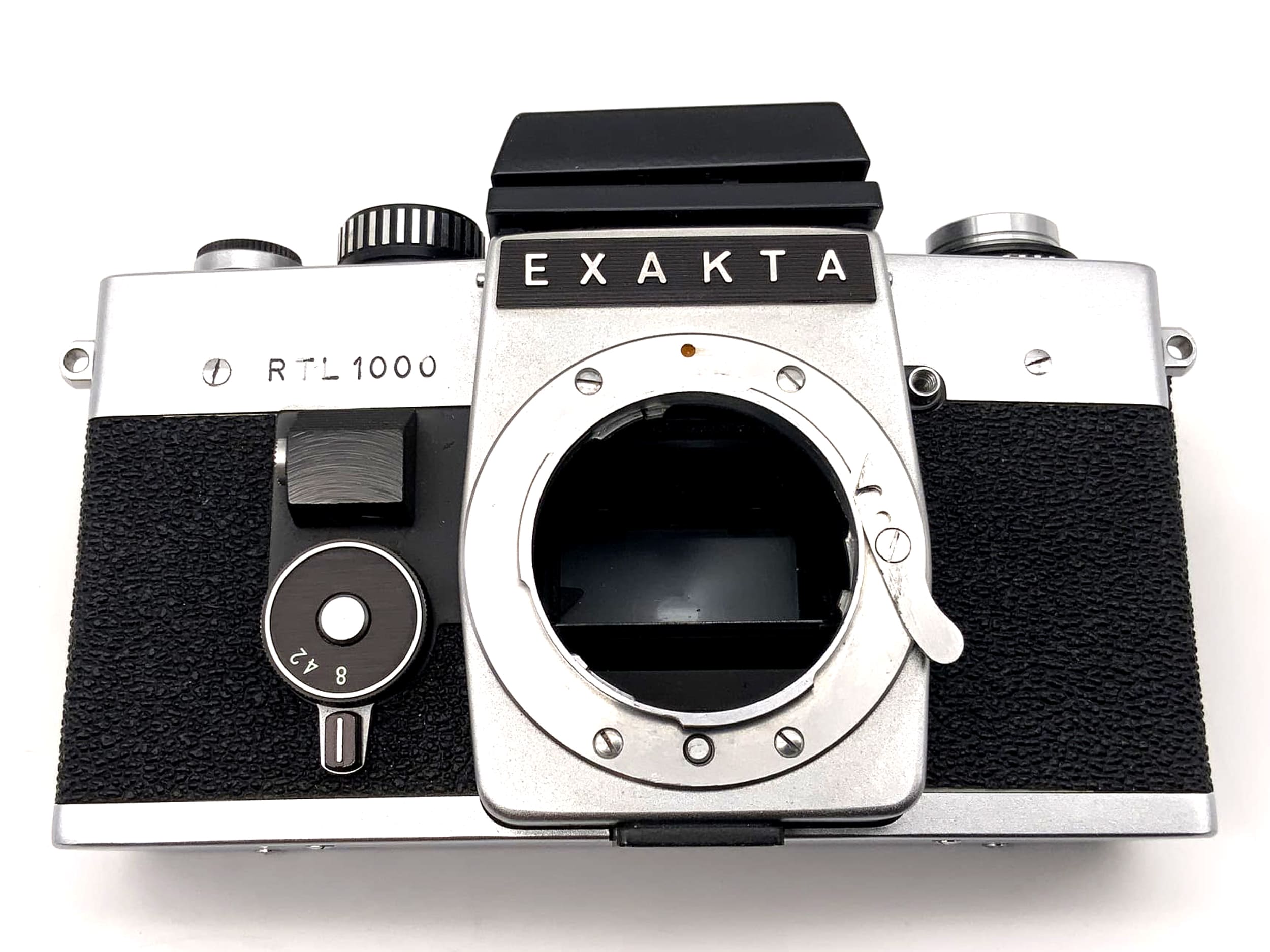 Exakta RTL 1000 SLR camera with viewfinder, 35mm camera body
