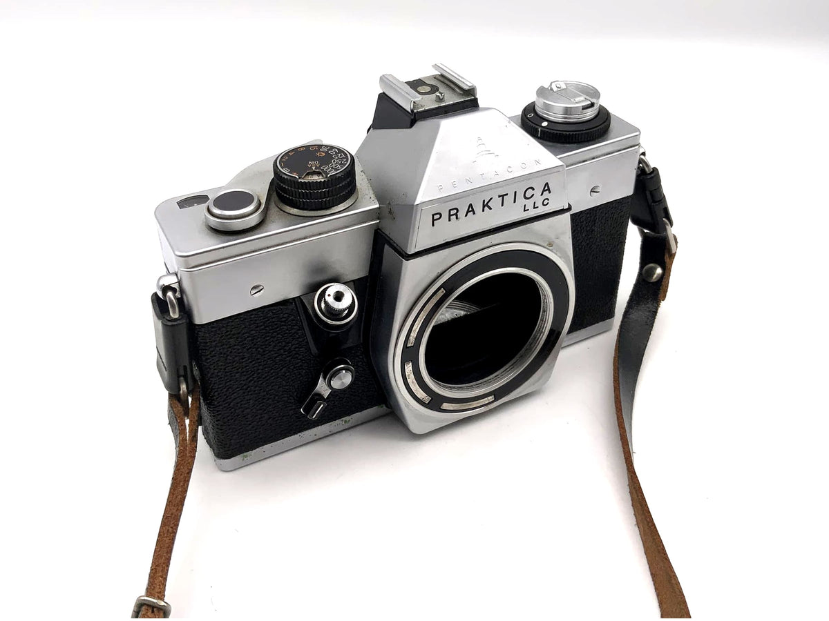 Praktica LLC SLR camera Pentacon 35mm camera body