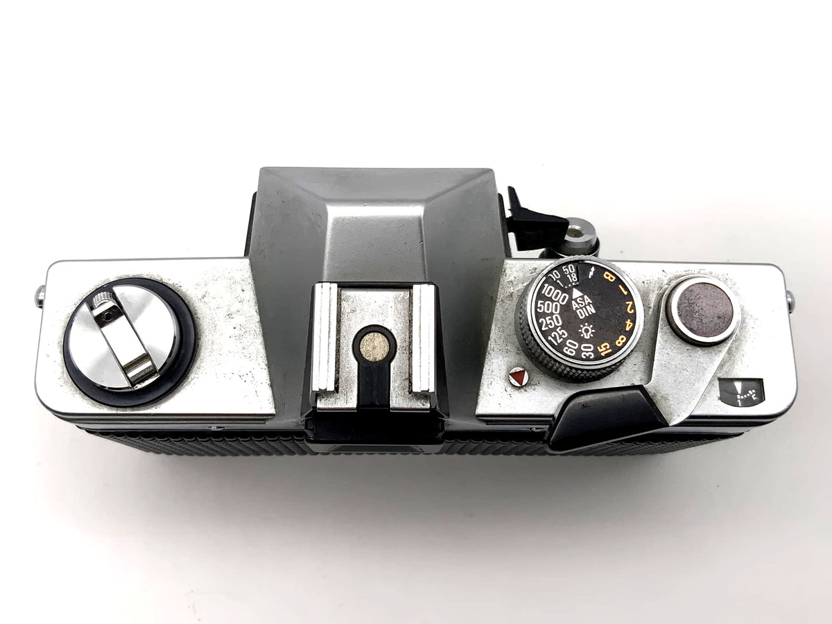 Praktica MTL 3 SLR camera Pentacon 35mm camera body