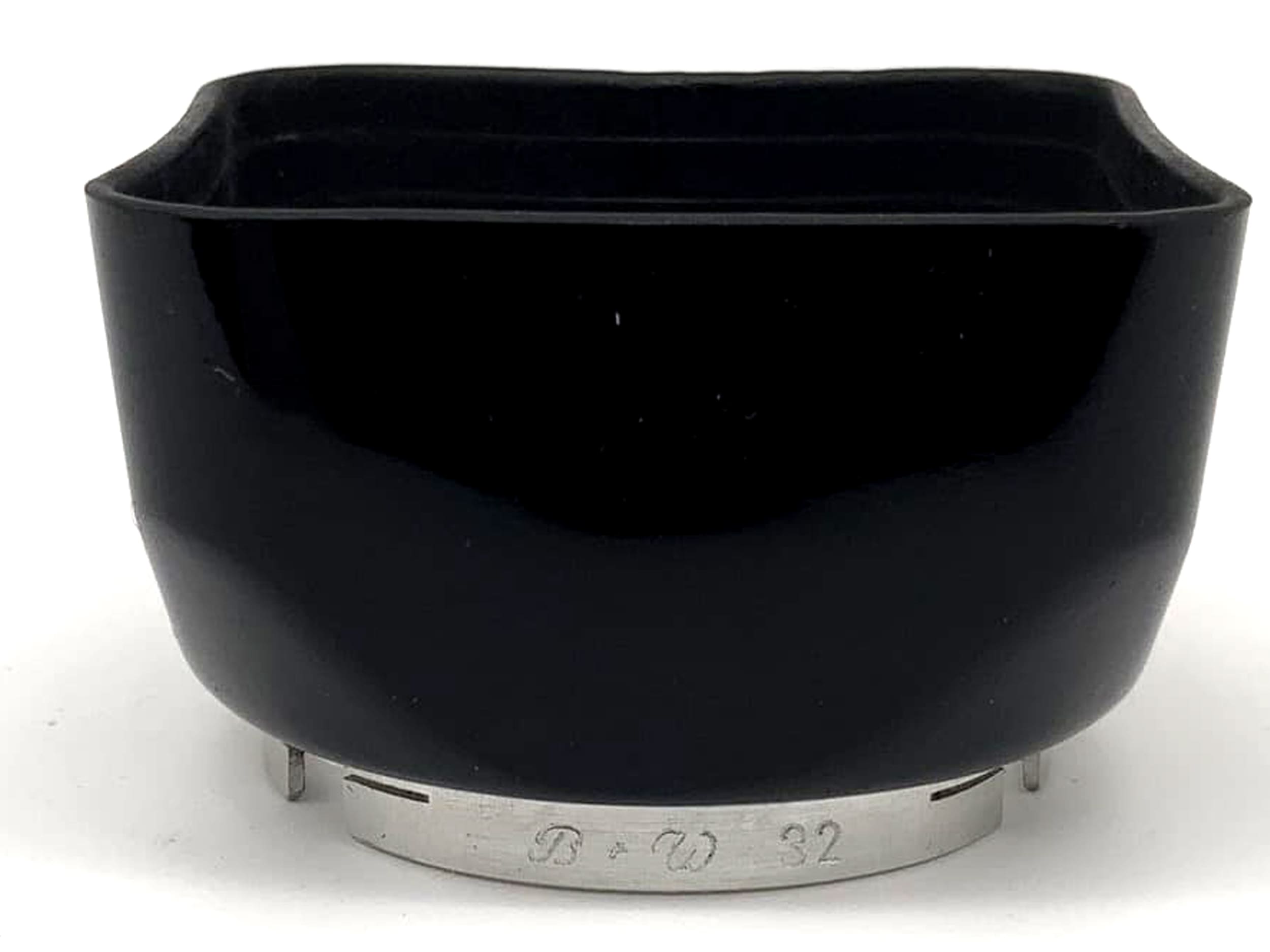 B+W 32mm rectangular lens hood