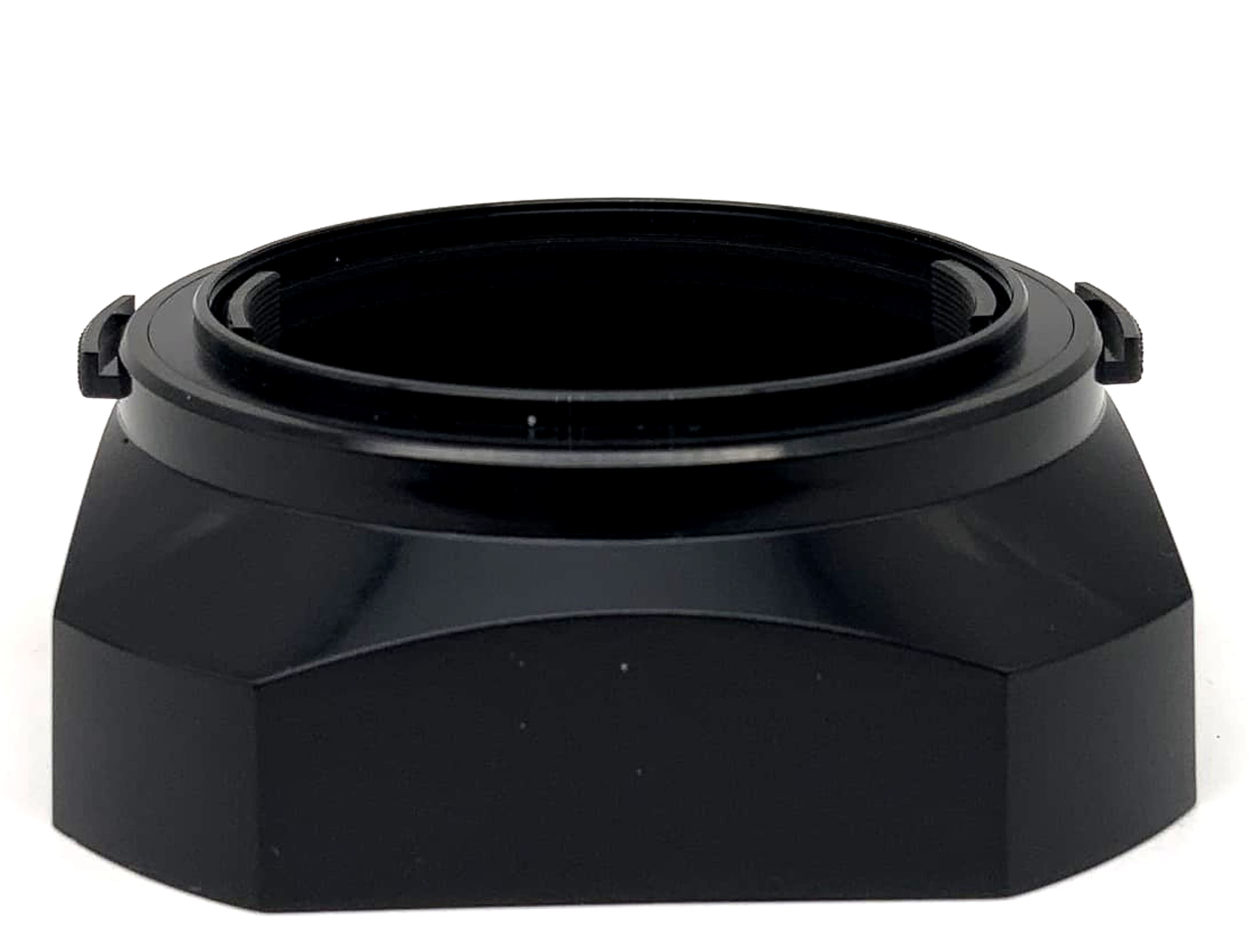 Pentax 1:2-2.8-3.5 28mm / 1:2-2.8 35mm lens hood