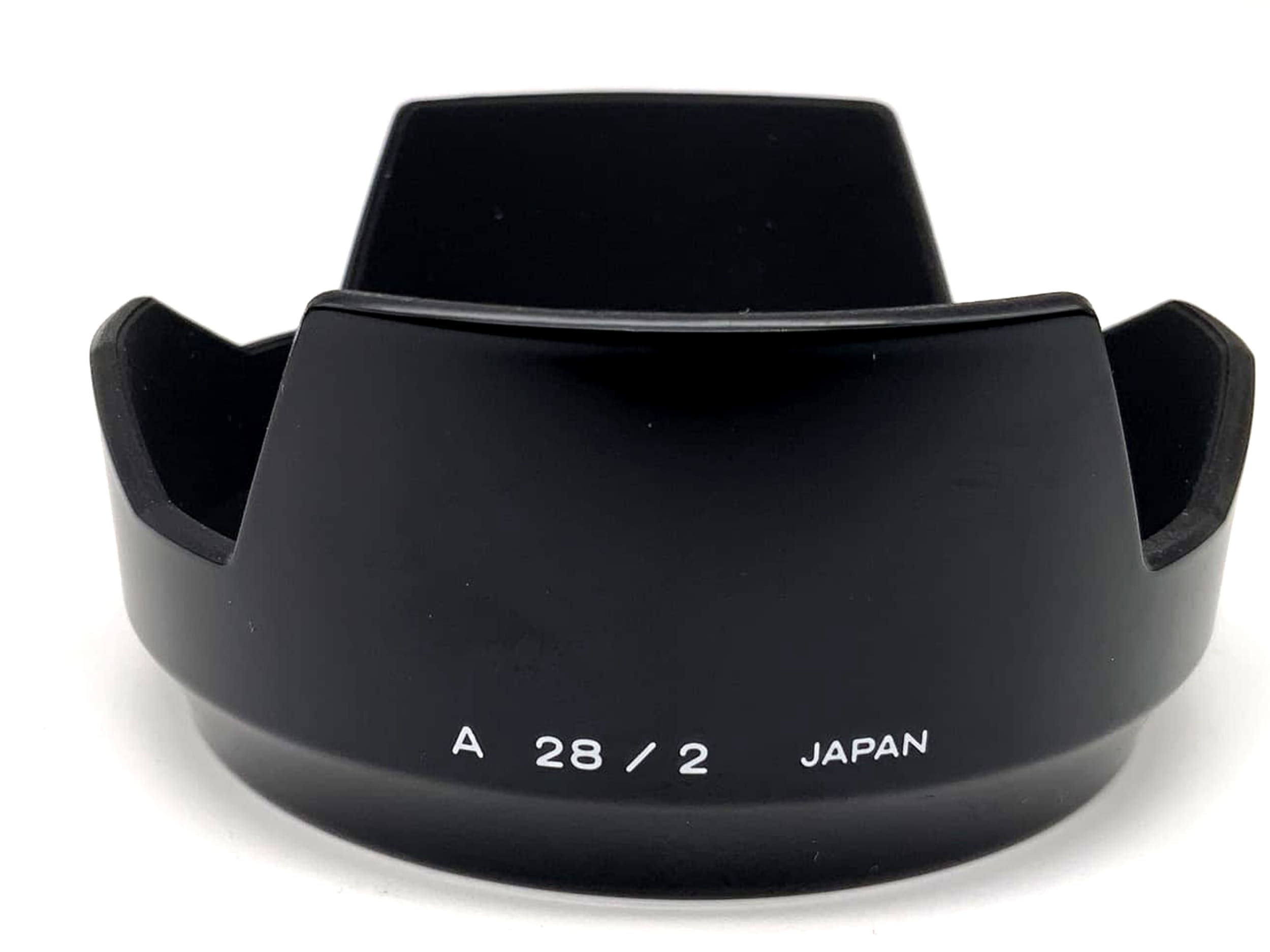 Minolta A 28 / 2 tulip-shaped lens hood