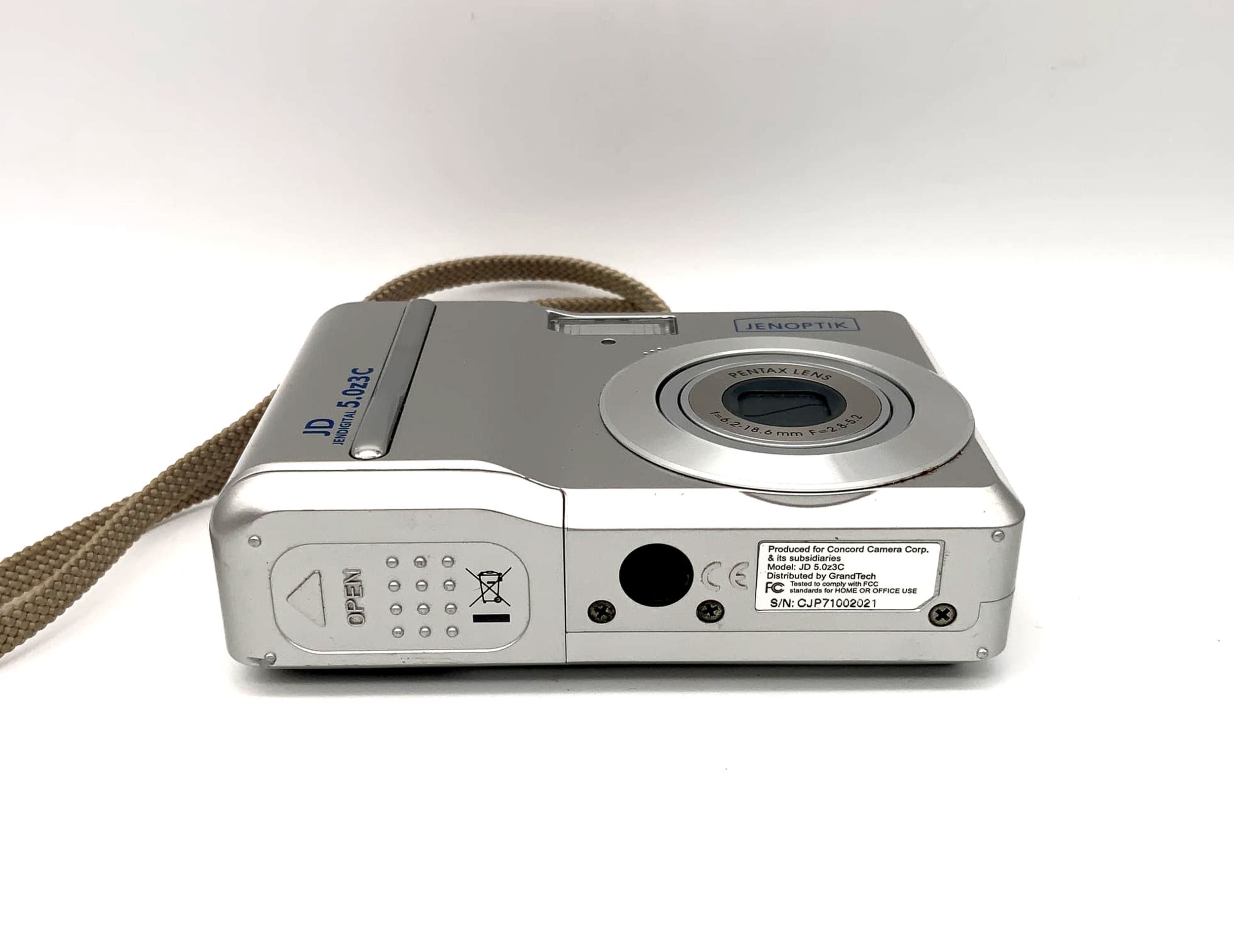 Jenoptik JD 5.0z3C with Pentax Lens f=6.2-18.6mm F=2.8-5.2