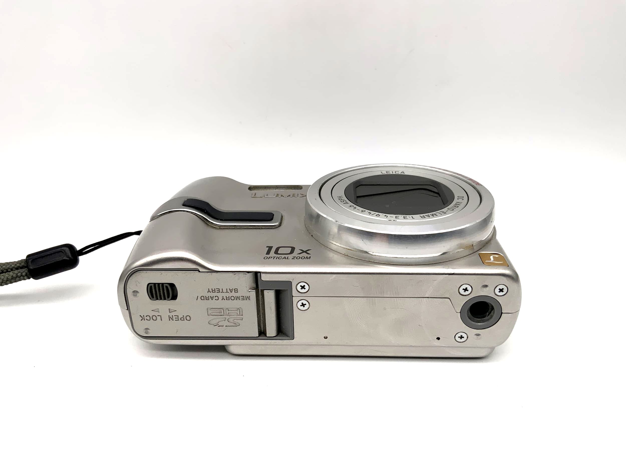 Panasonic Lumix DMC-TZ3 with Leica DC Vario-Elmar 1:3.3-4.9/4.6-46 ASPH 28mm Wide