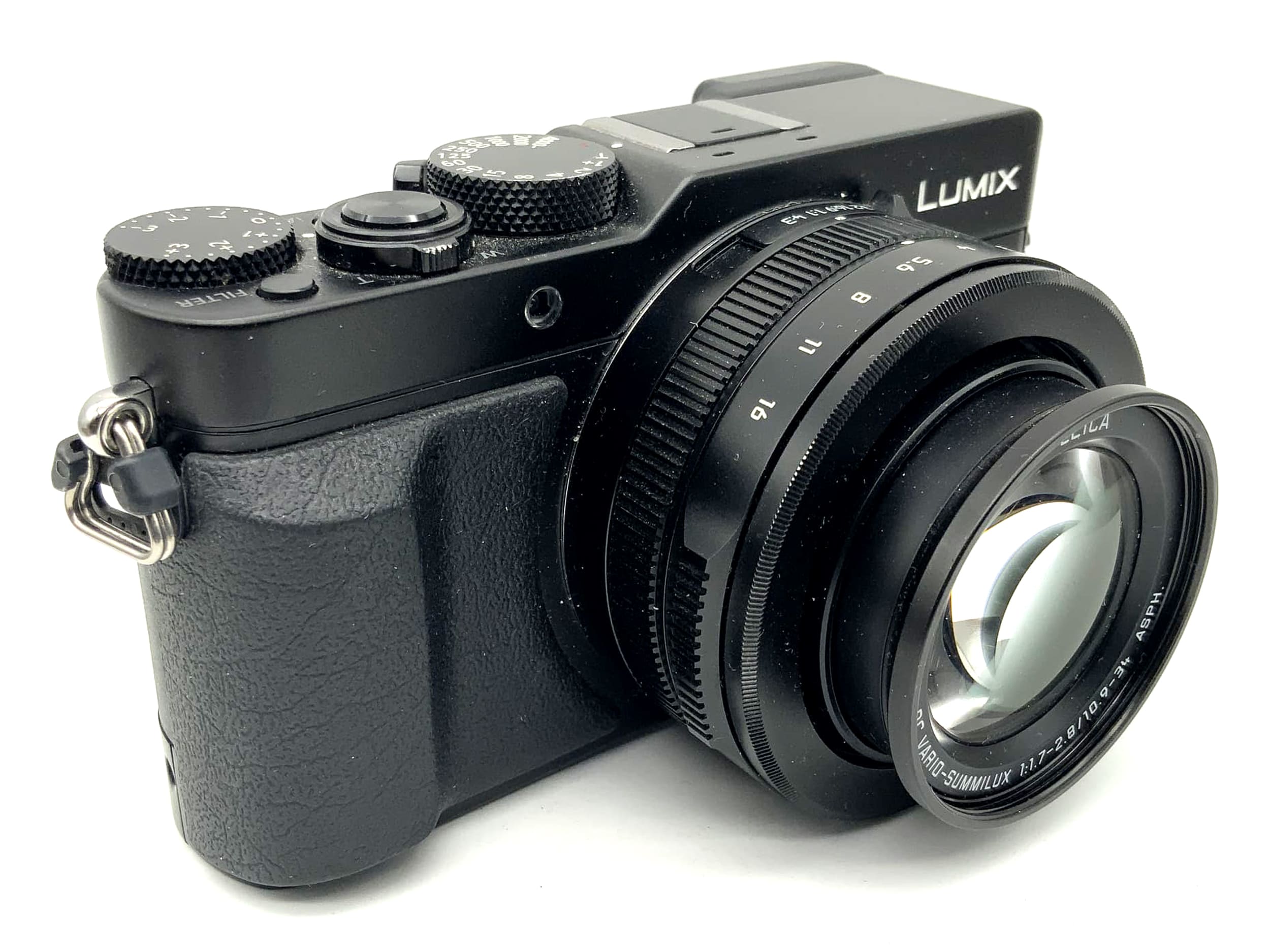 Panasonic Lumix DMC-LX100 with Leica DC Vario-Summilux 1:1.7-2.8/10.9-34 ASPH.