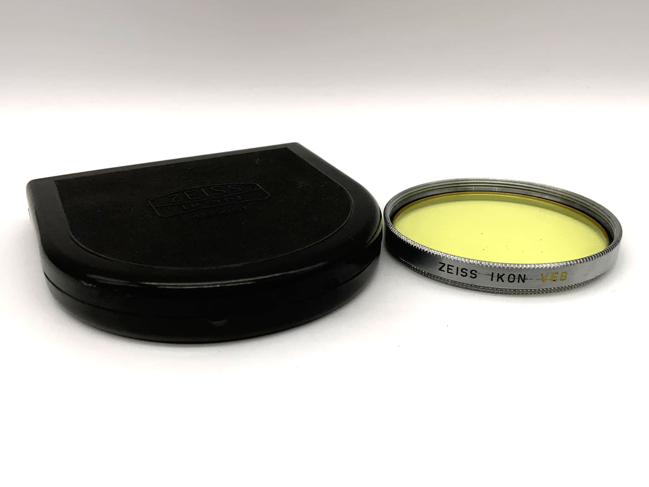 Zeiss Ikon color filter VEB 49-G1 2x yellow-bright light-yellow 202041 in a 49mm case