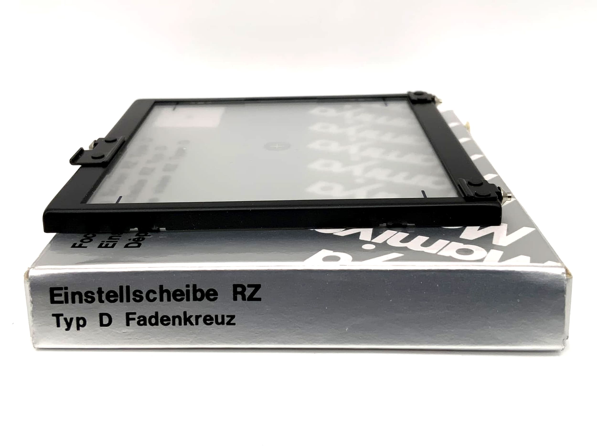 Mamiya RZ Type D focusing screen, ground glass, crosshairs RB67 Pro II in original packaging