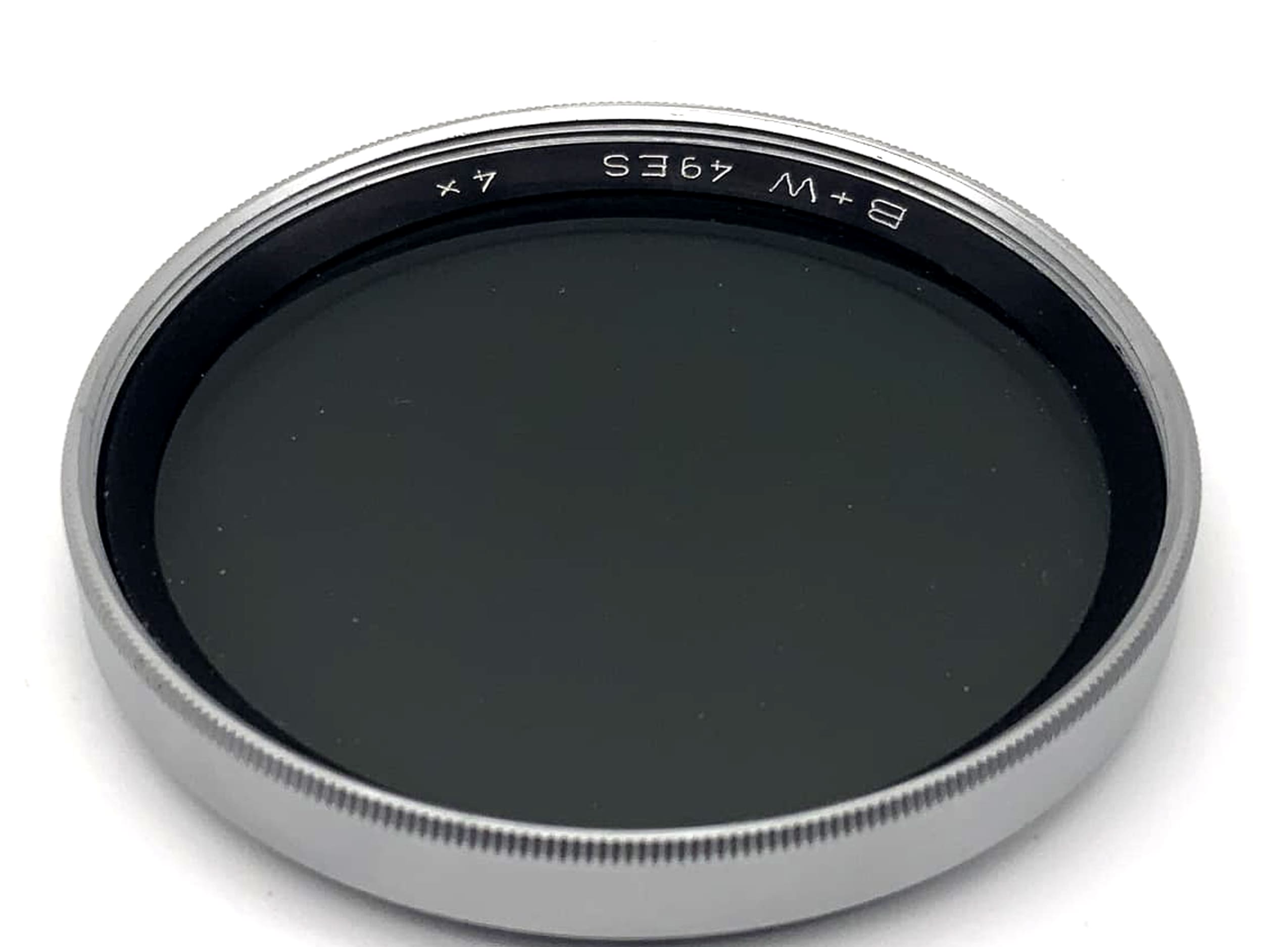 B+W 49mm gray filter with 4 circular filter threads