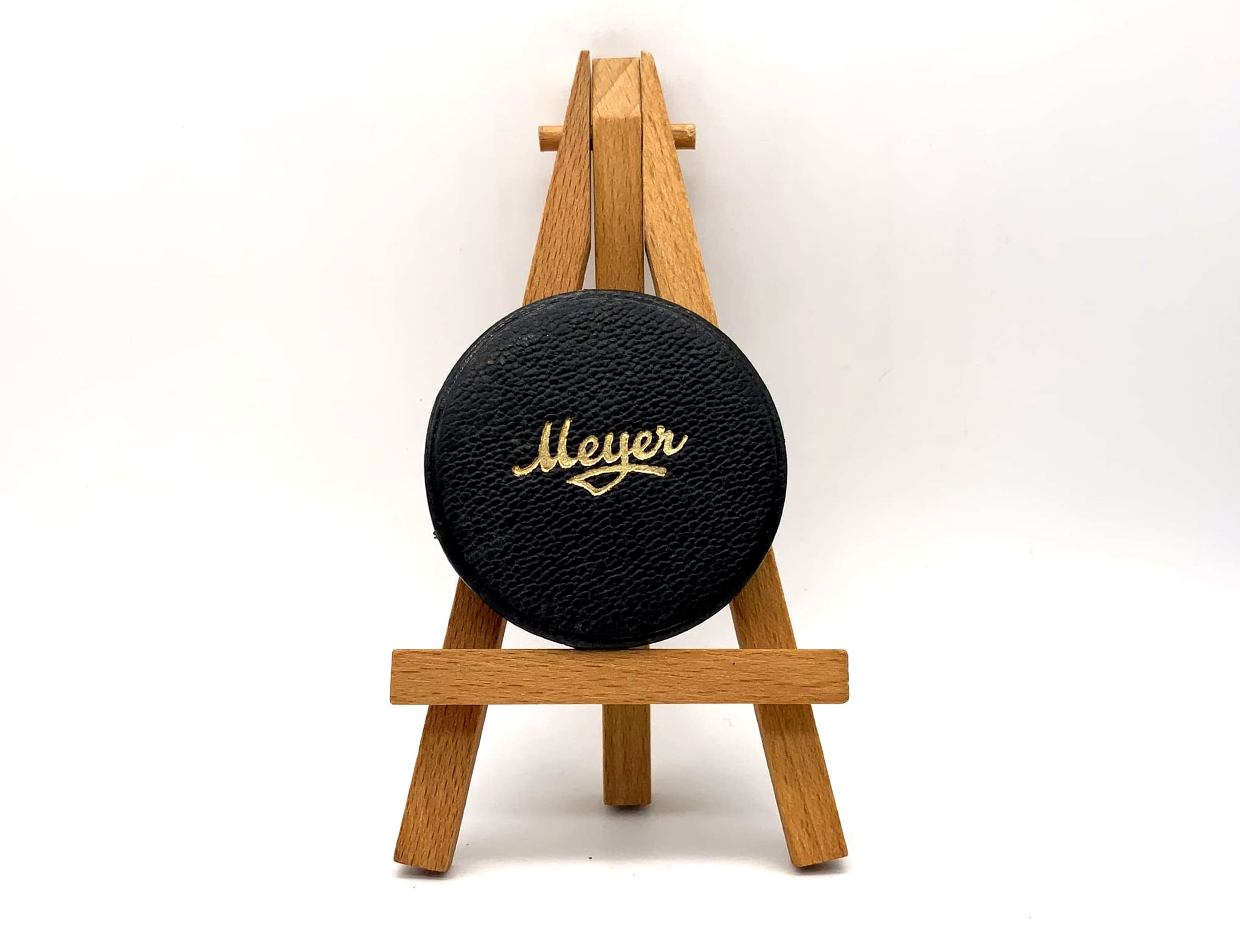 Meyer Optik 46mm Slip-On Leather Lens Cap